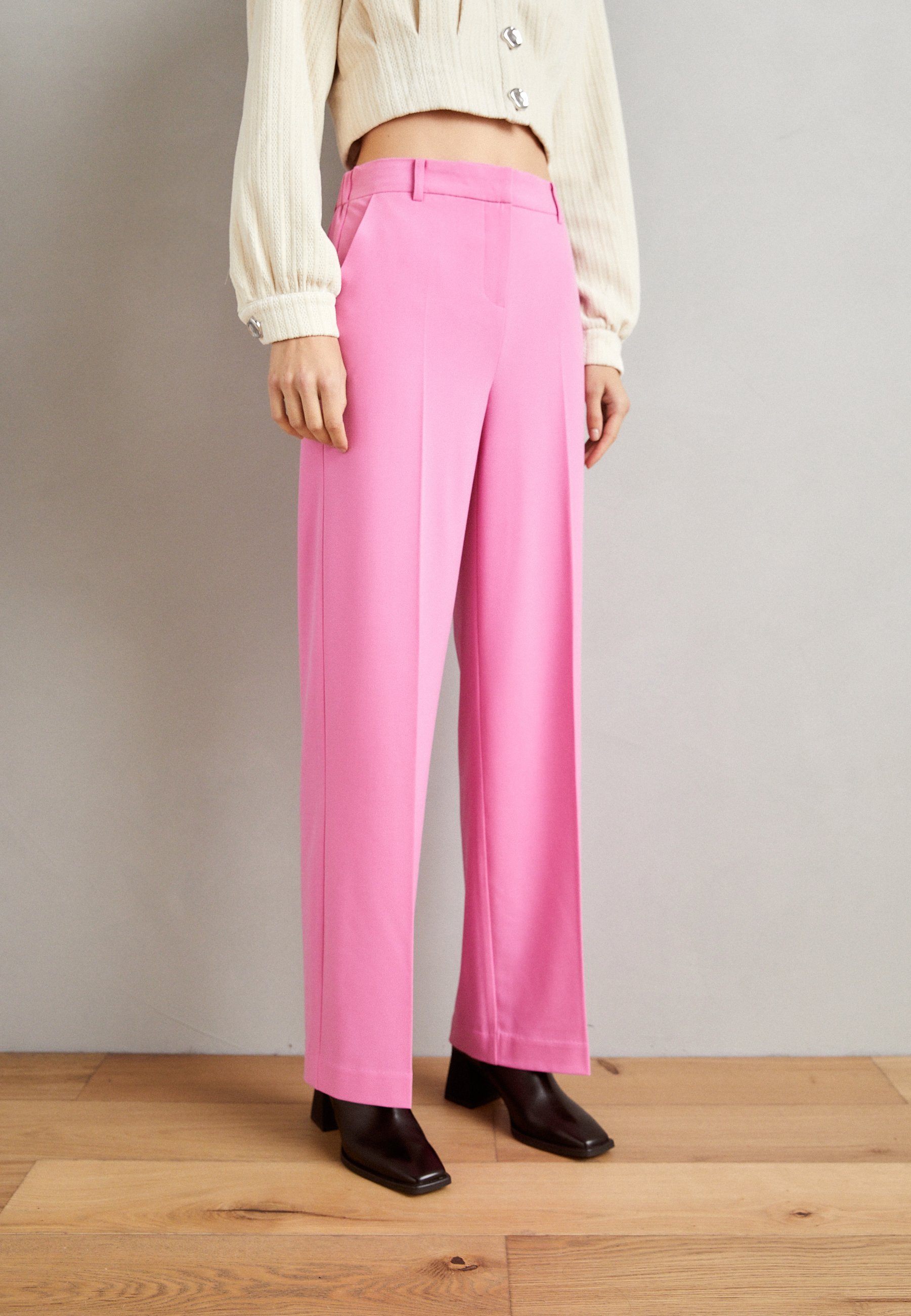 WIDE LEG PANTS - Trousers