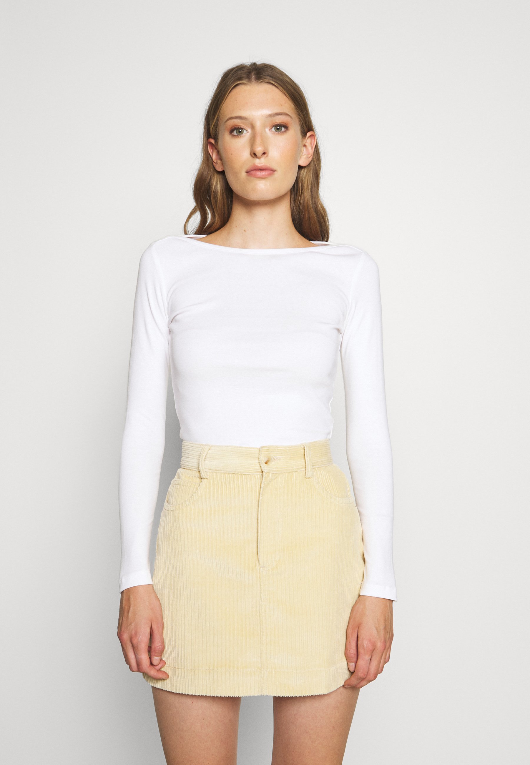 Long sleeved top