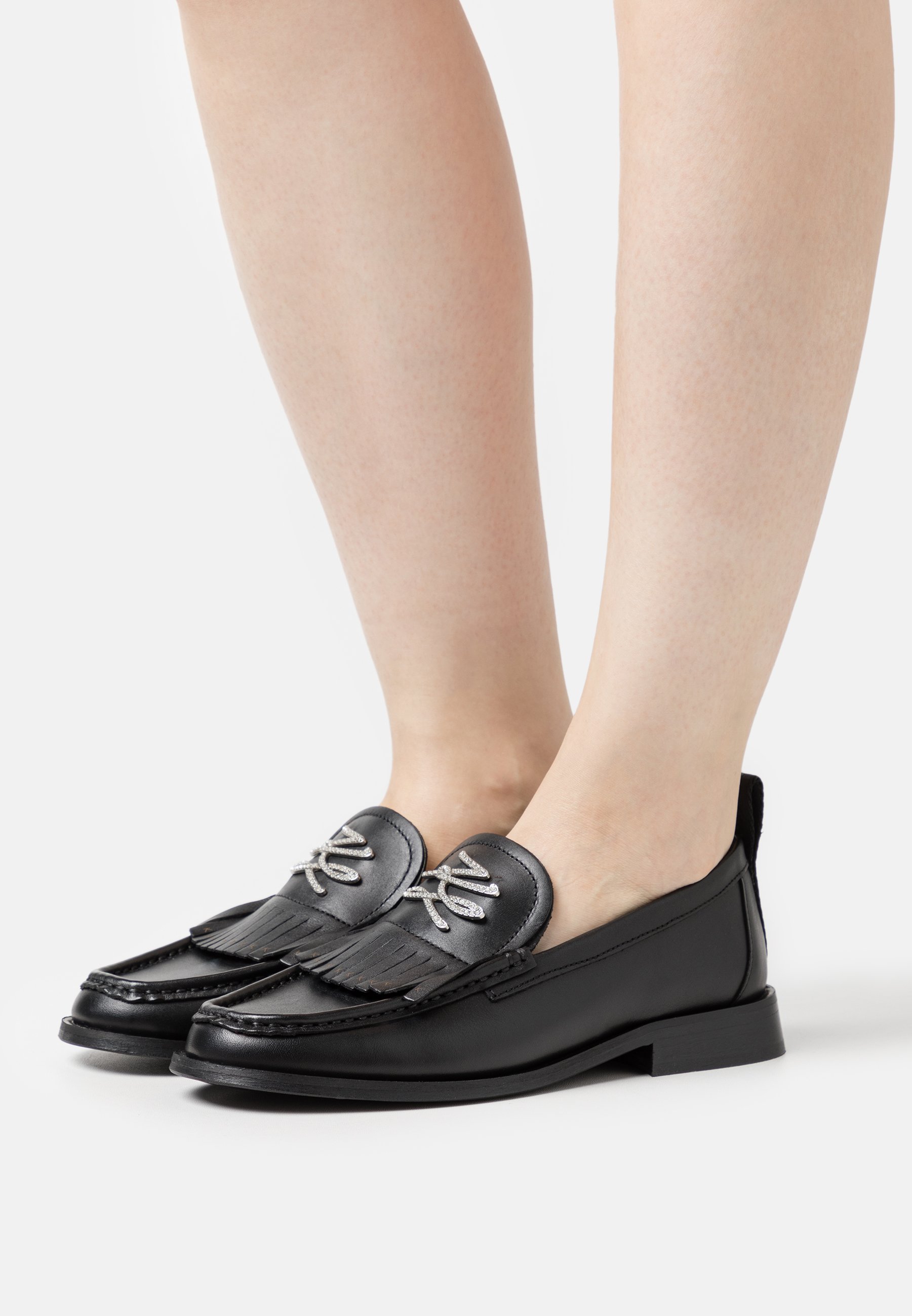 BROOCH KILTIE LOAFER - Slip-ons