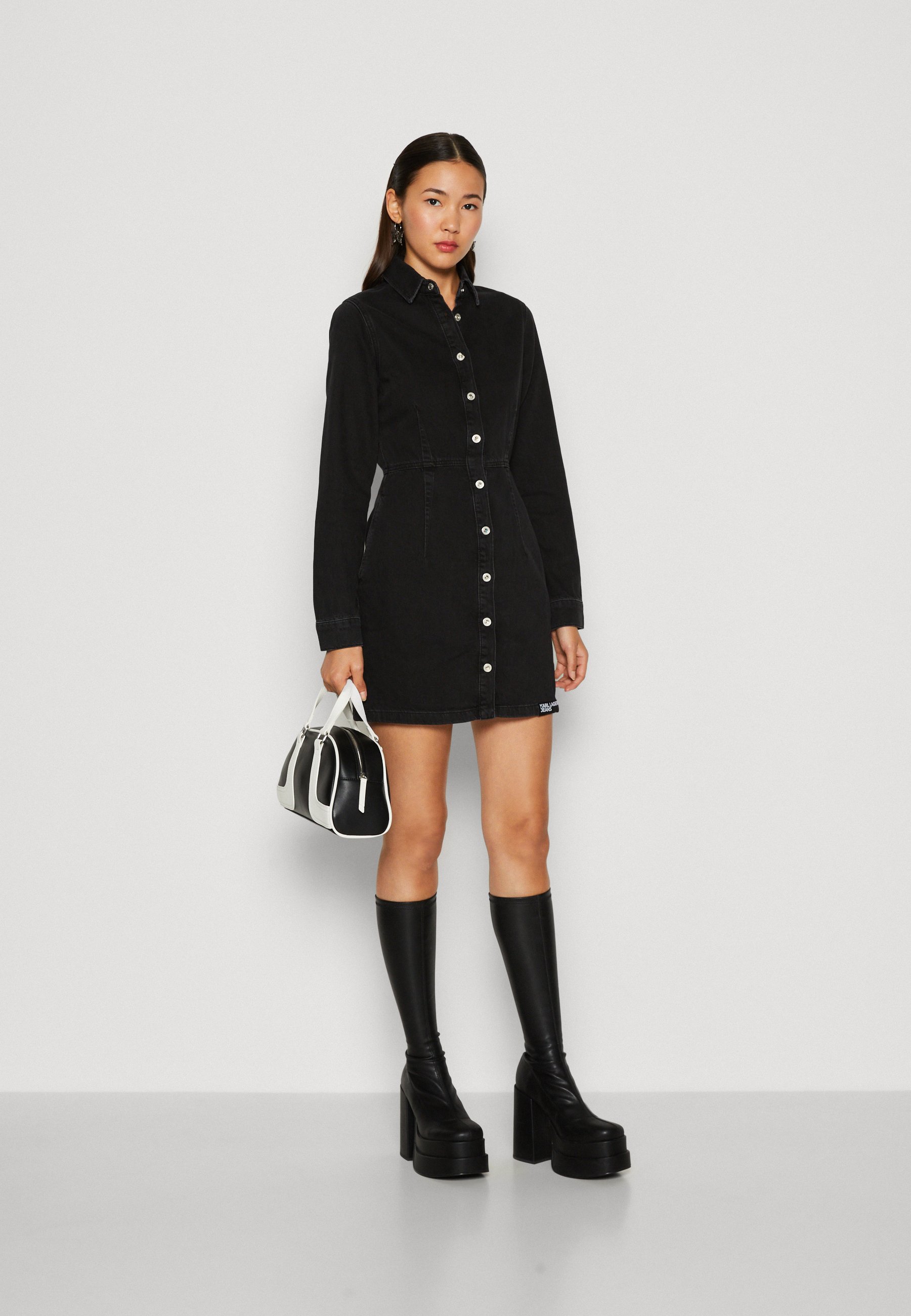 DARTED SHIRT DRESS - Denim dress