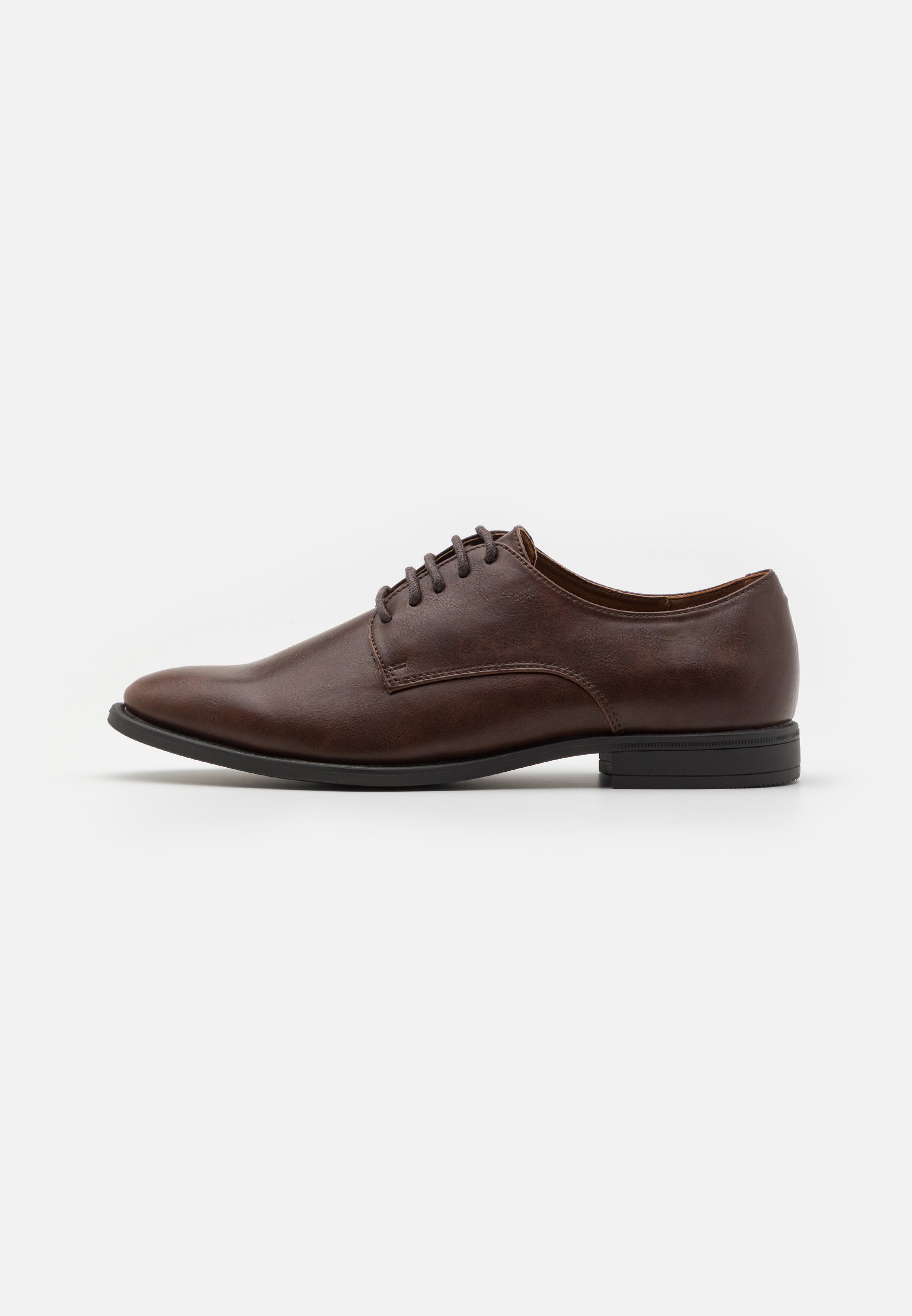 Smart lace-ups