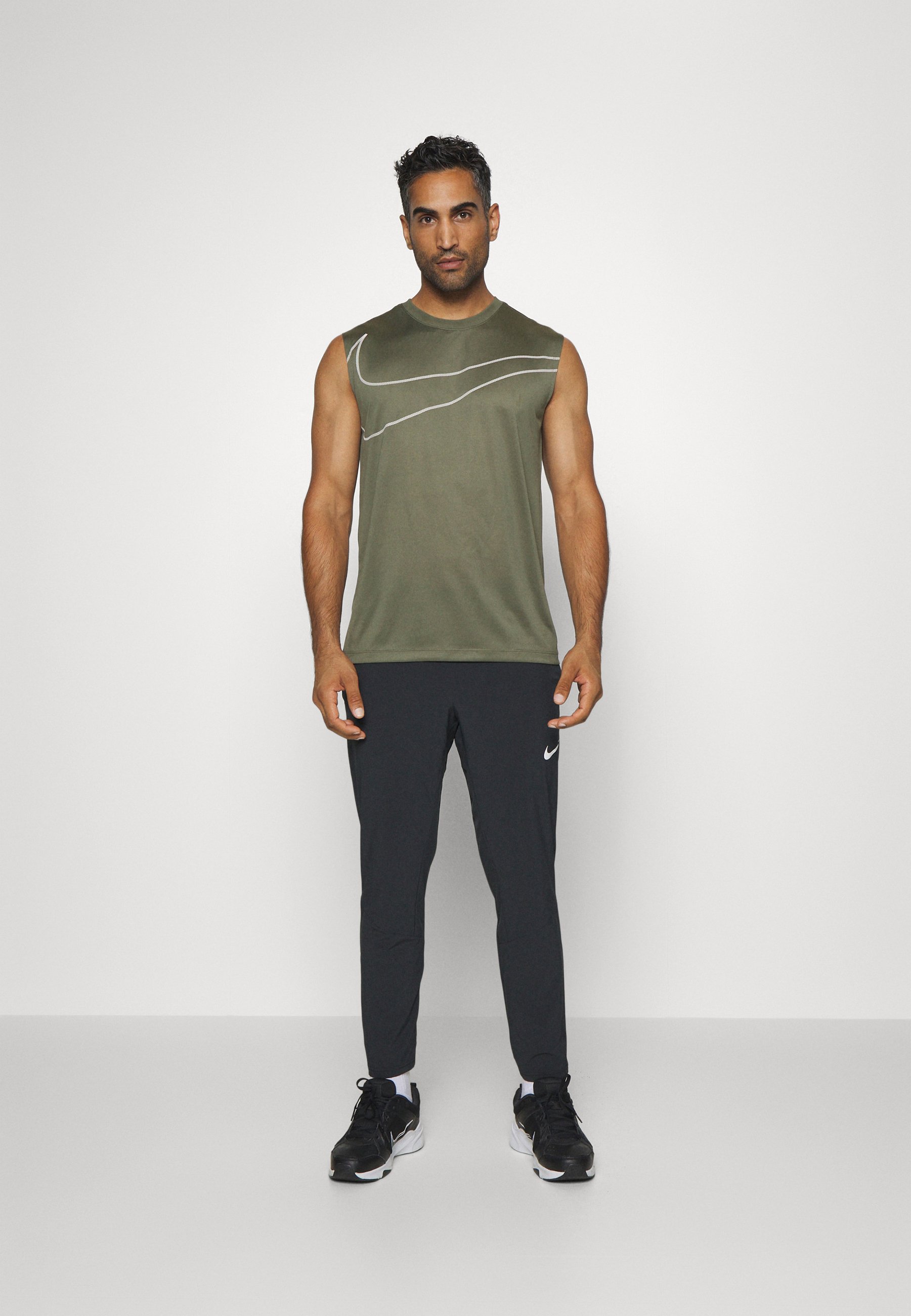 TEE- Top