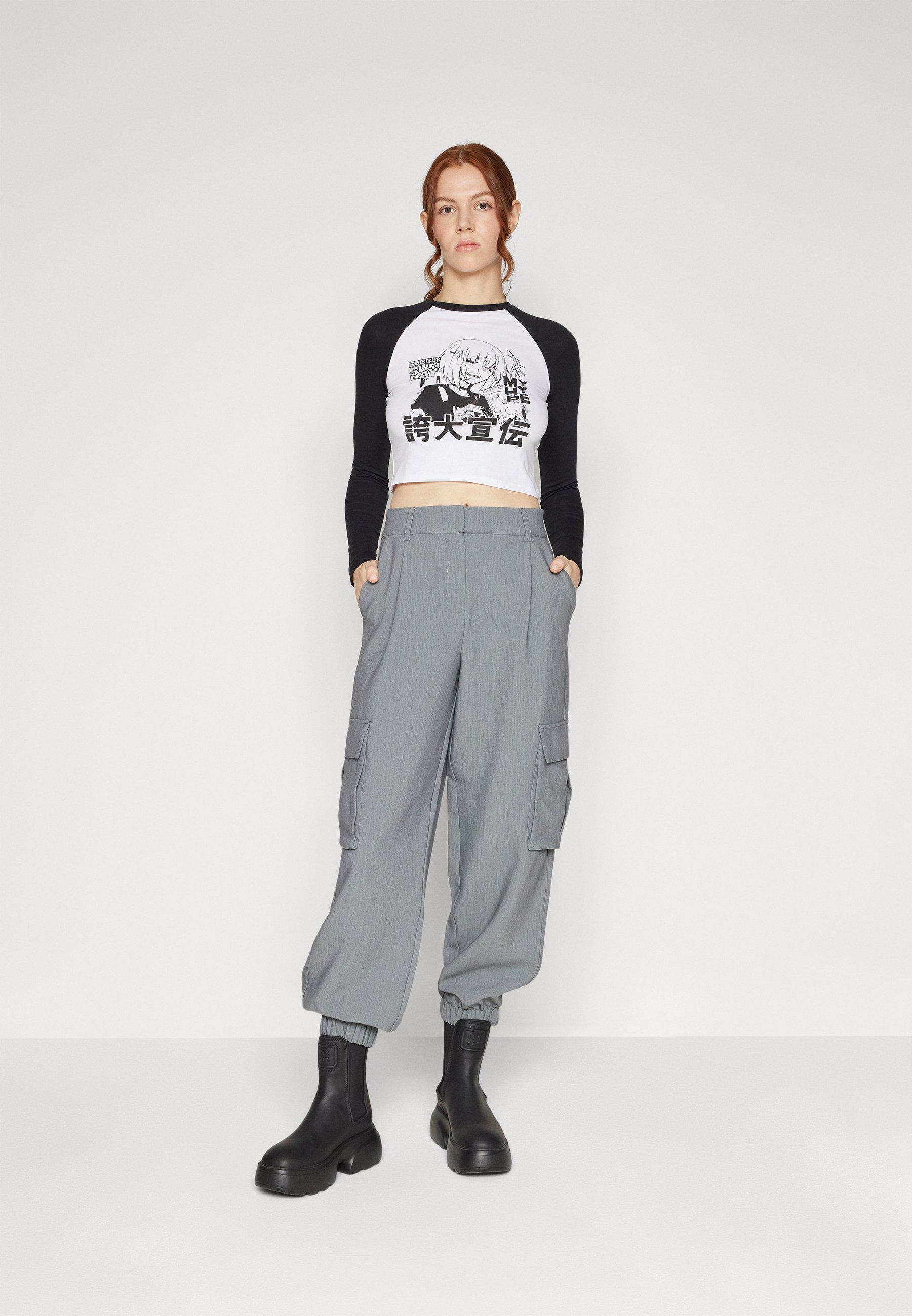 RAGLAN ANIME - Long sleeved top
