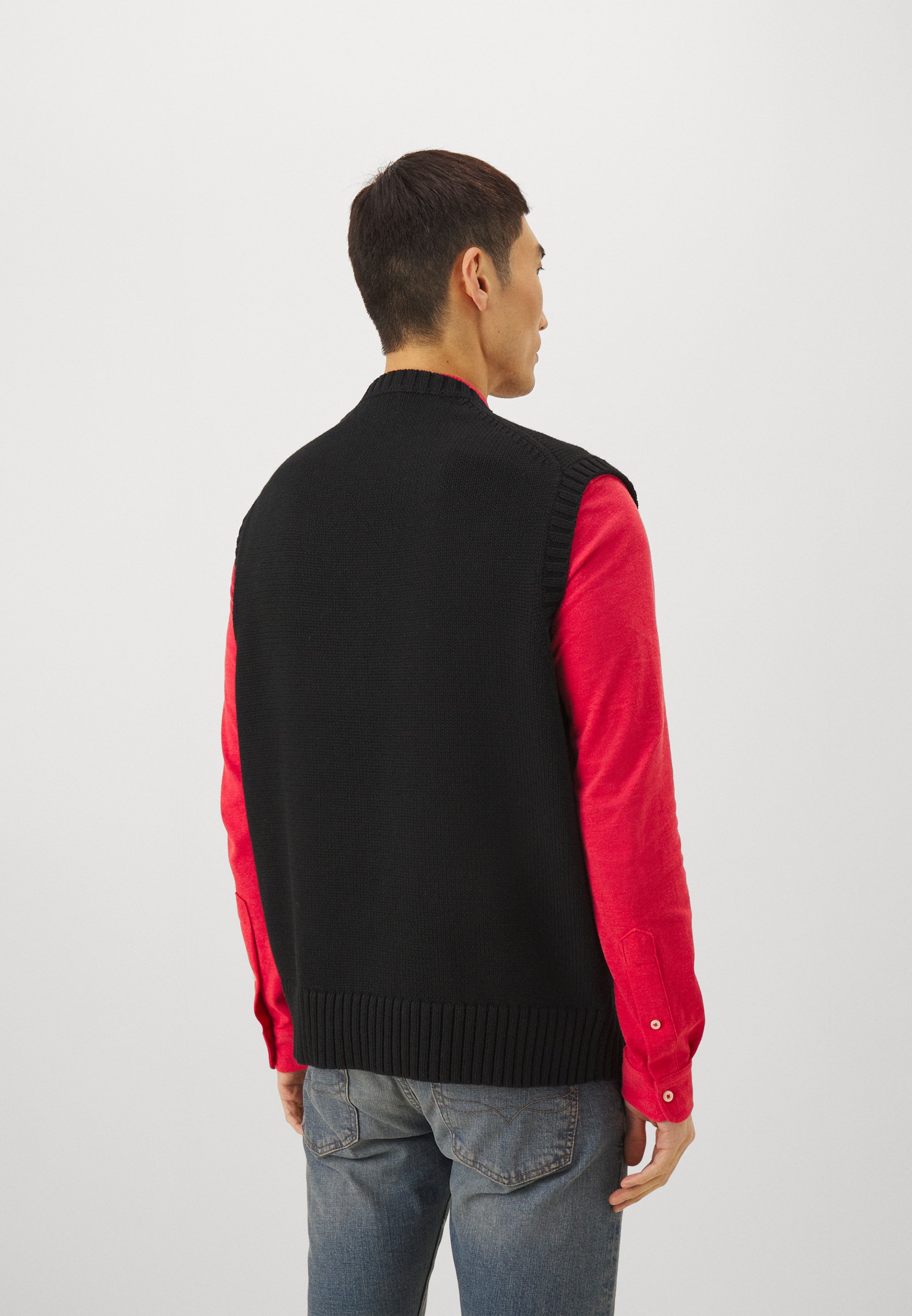 SLEEVELESS VEST - Jumper