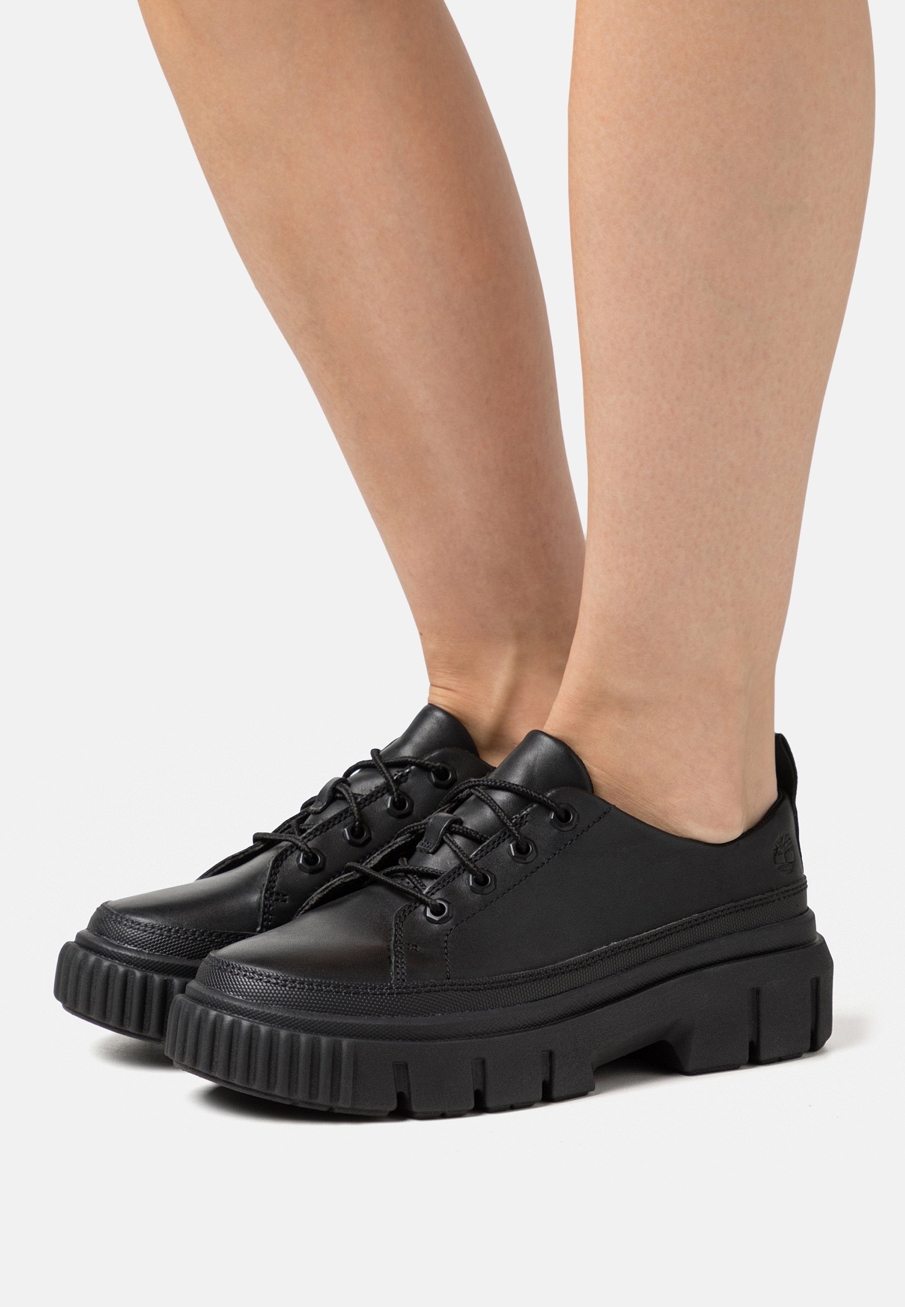 GREYFIELD- Lace-ups