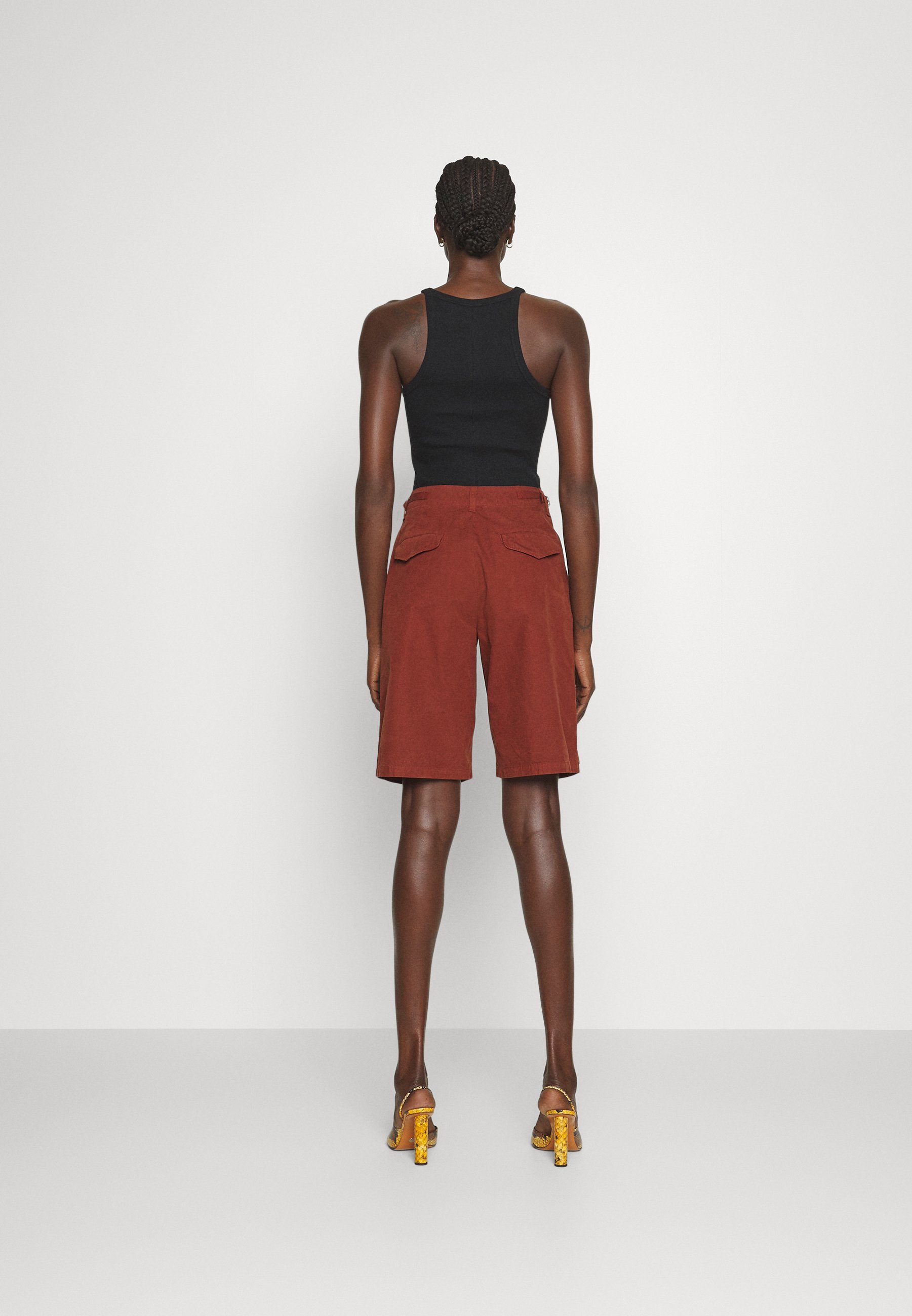 KAI - Shorts