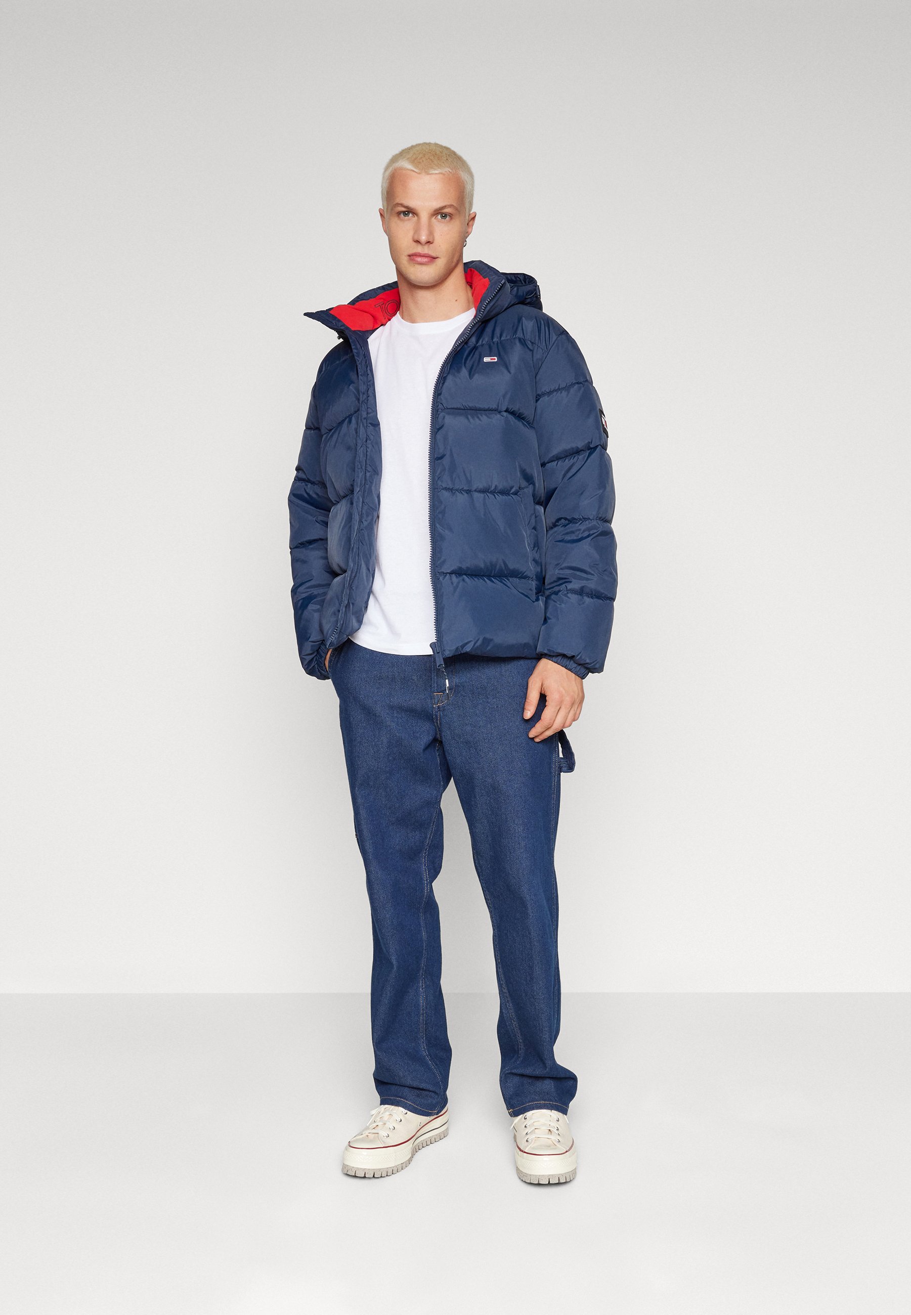 ESSENTIAL PUFFER JACKET - Winter jacket