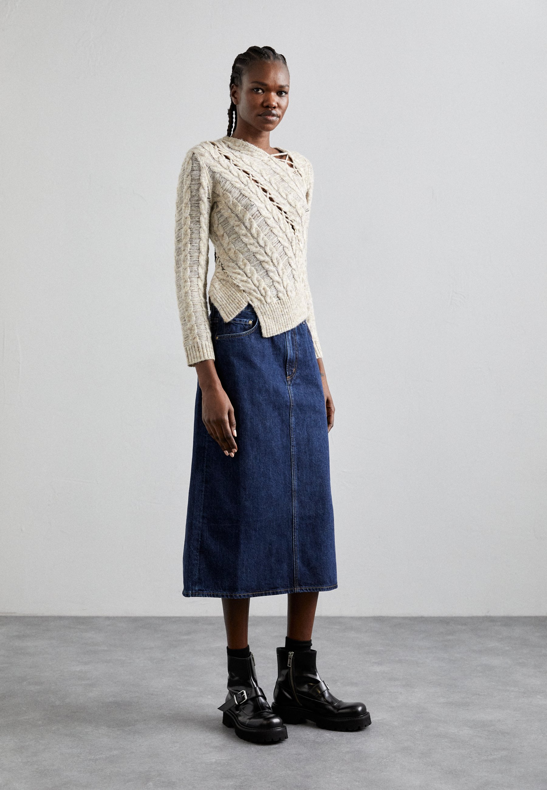 THE LOW SLUNG SKIRT - A-line skirt