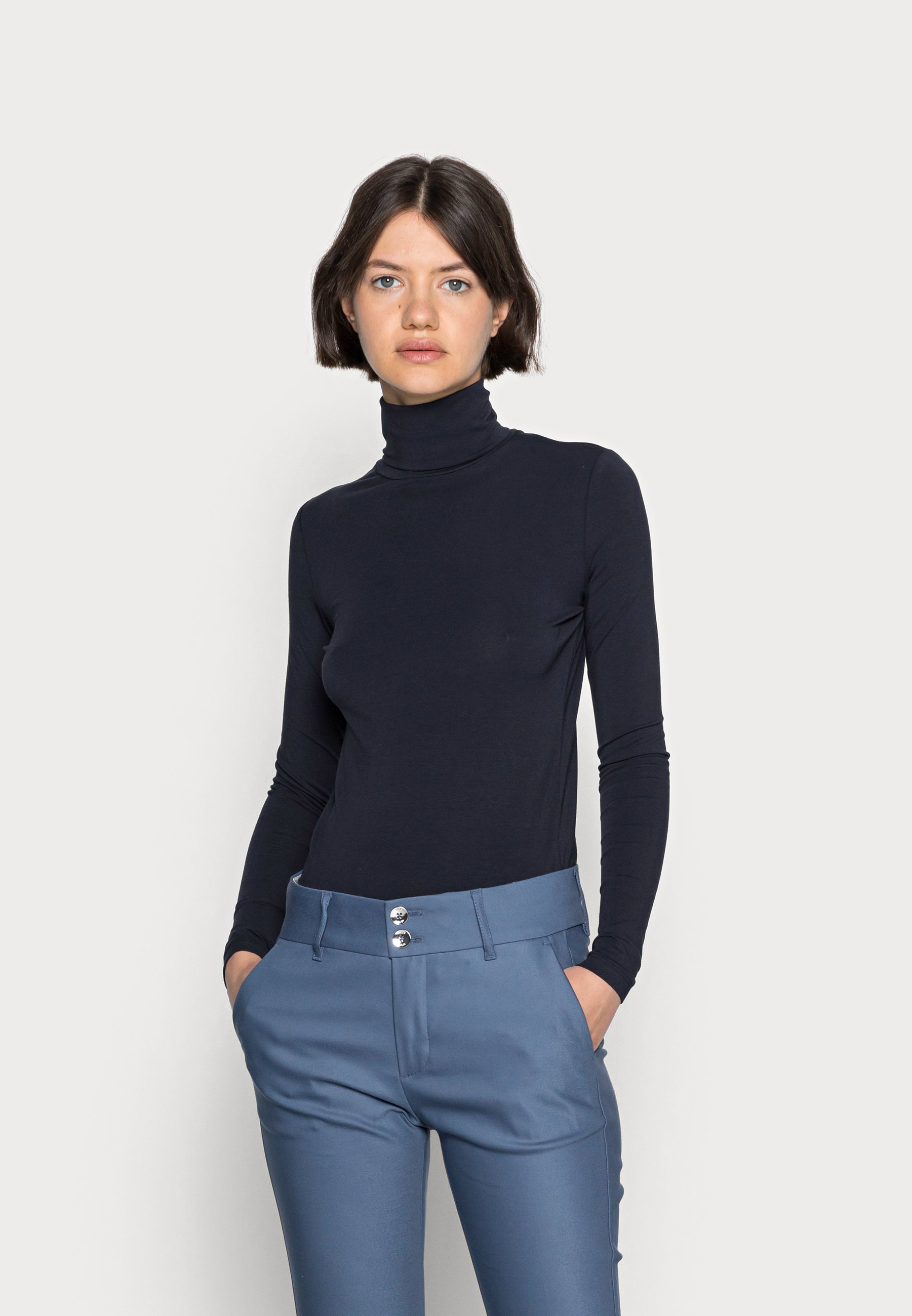 ESTER- Long sleeved top