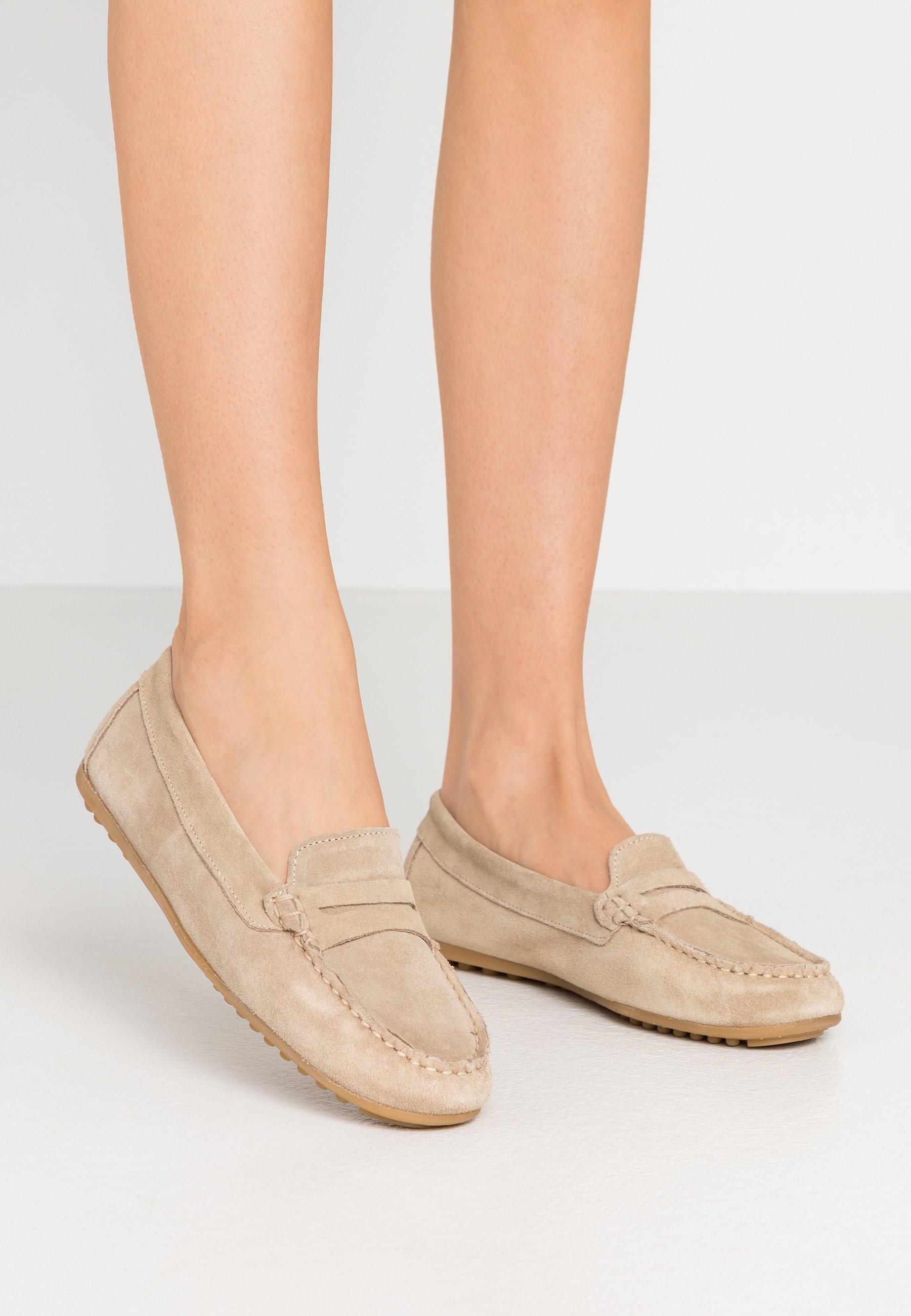 LEATHER- Moccasins