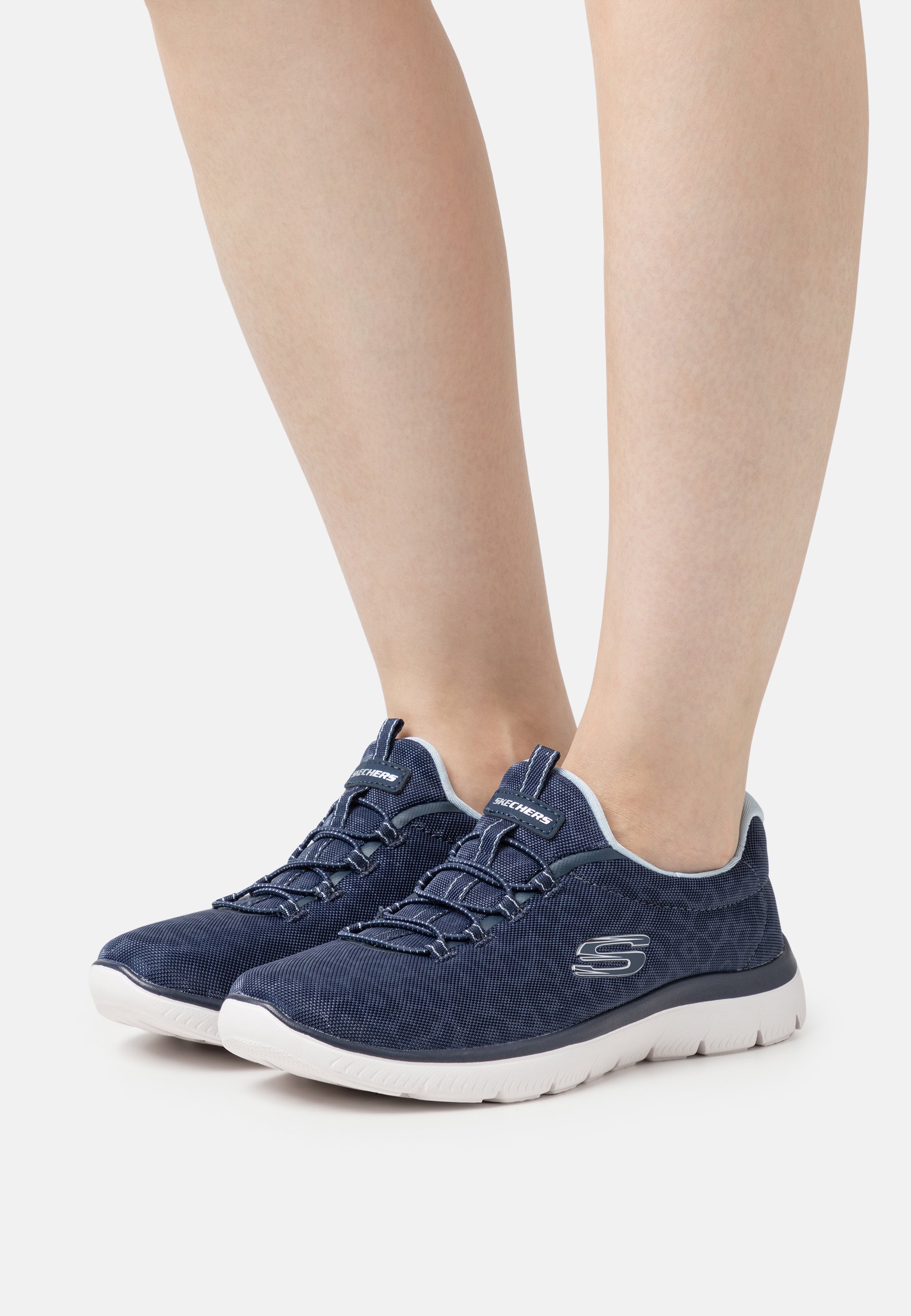 SUMMITS - Slip-ons