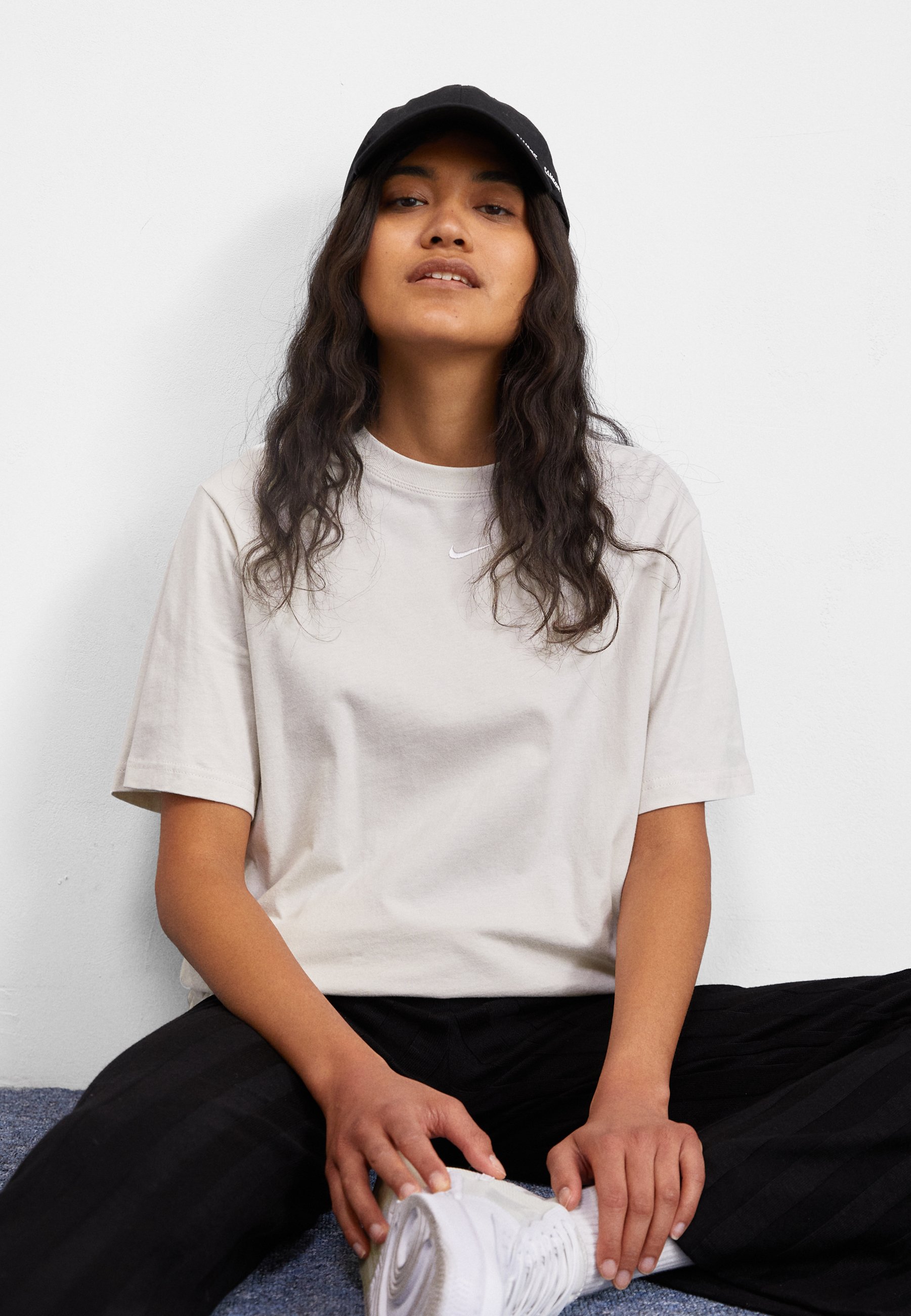 TEE - Basic T-shirt