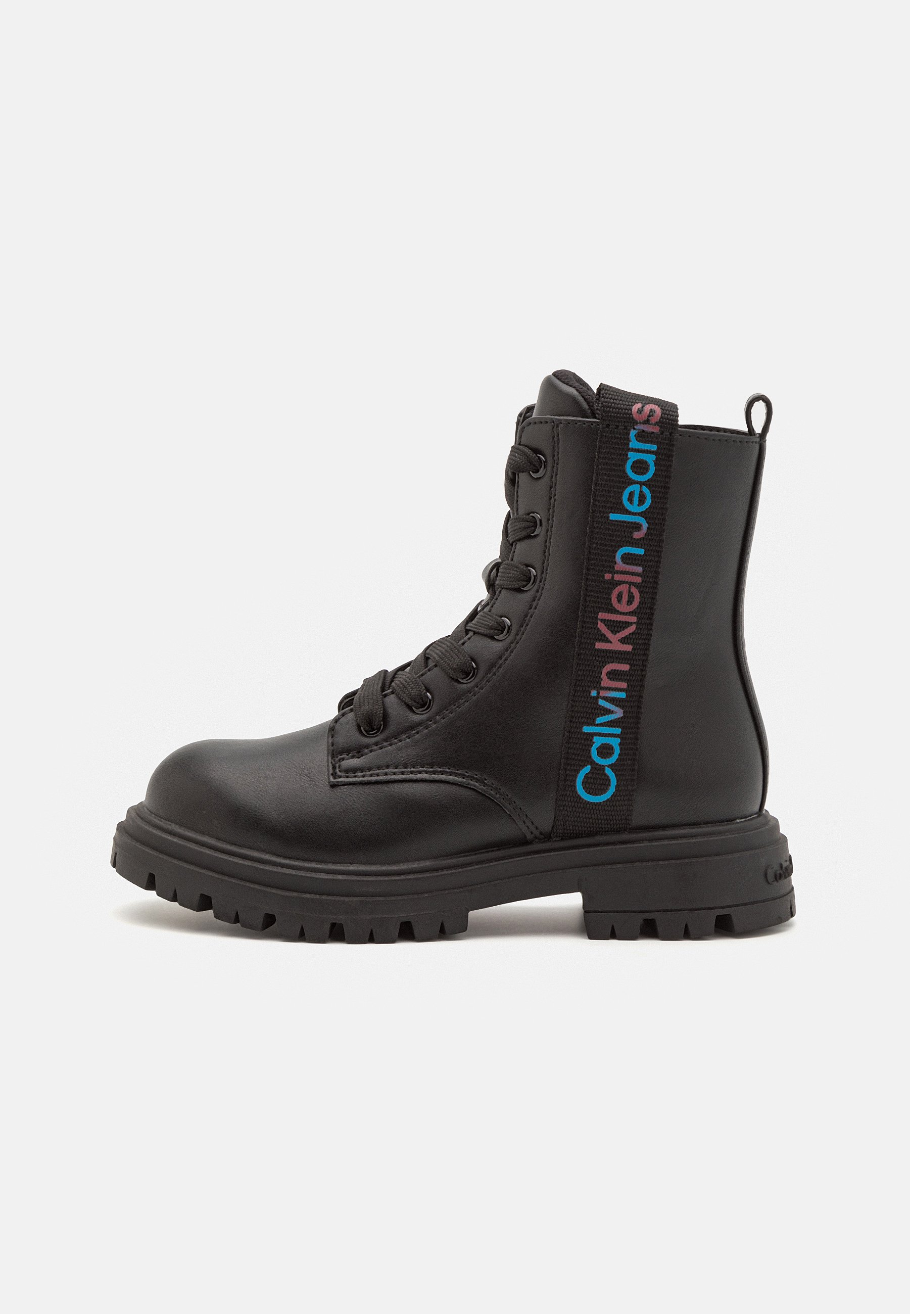 Lace-up ankle boots
