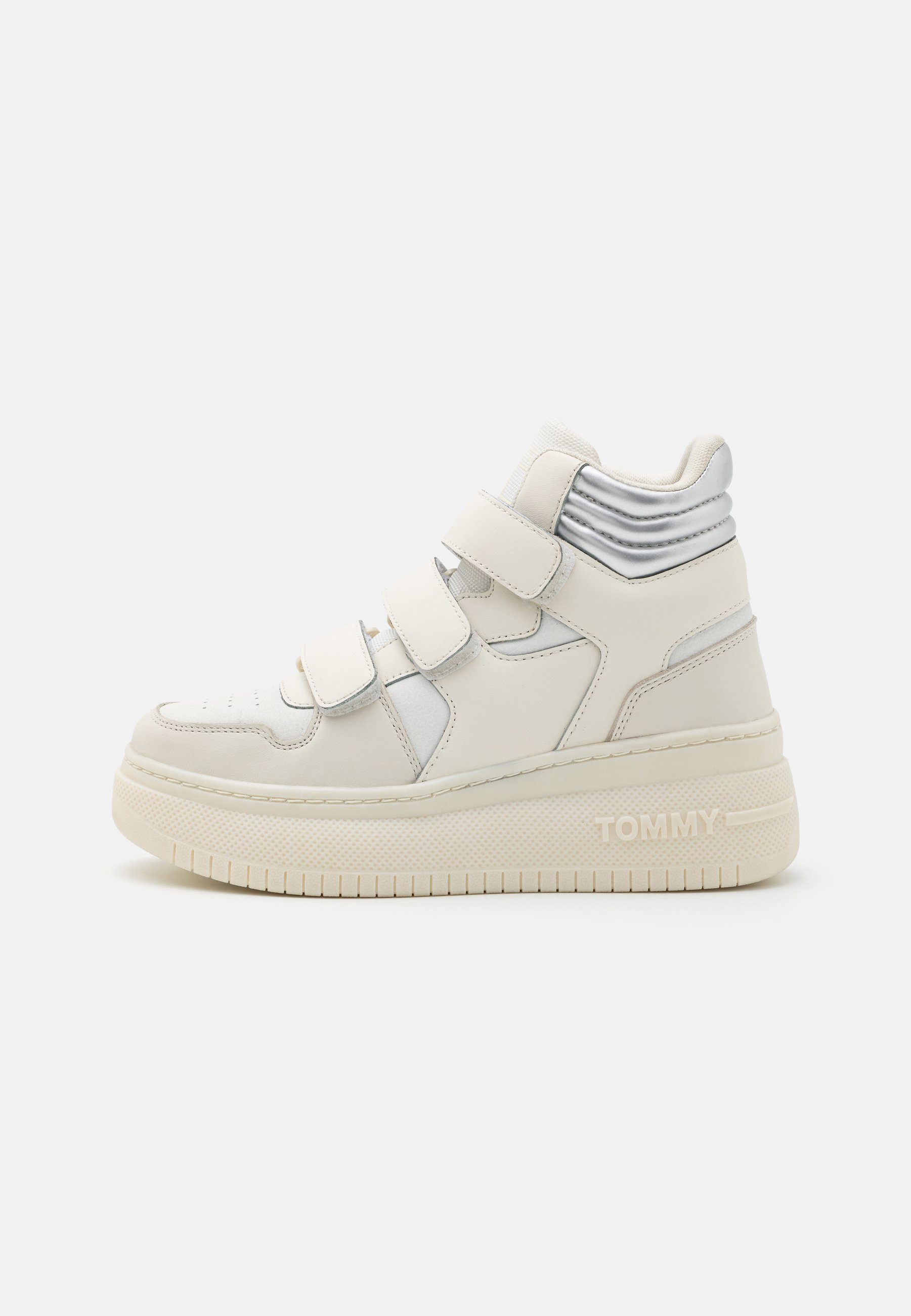 RETRO BASKET CHUNKY- High-top trainers