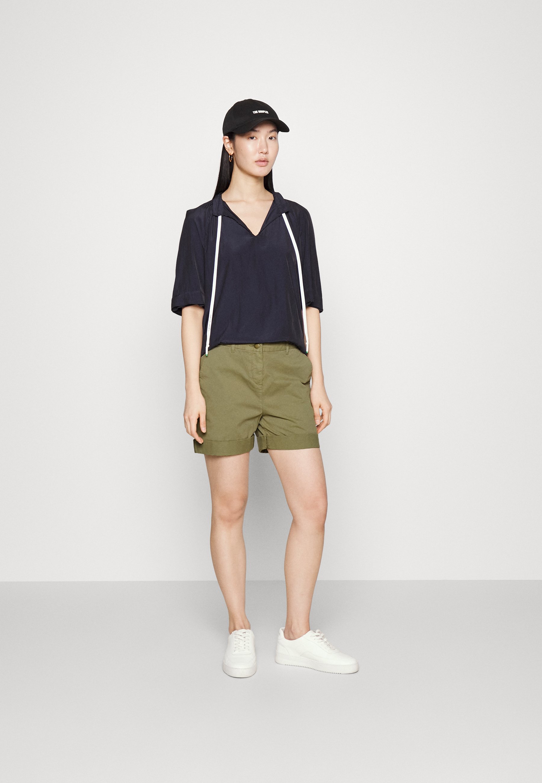 CHINO - Shorts