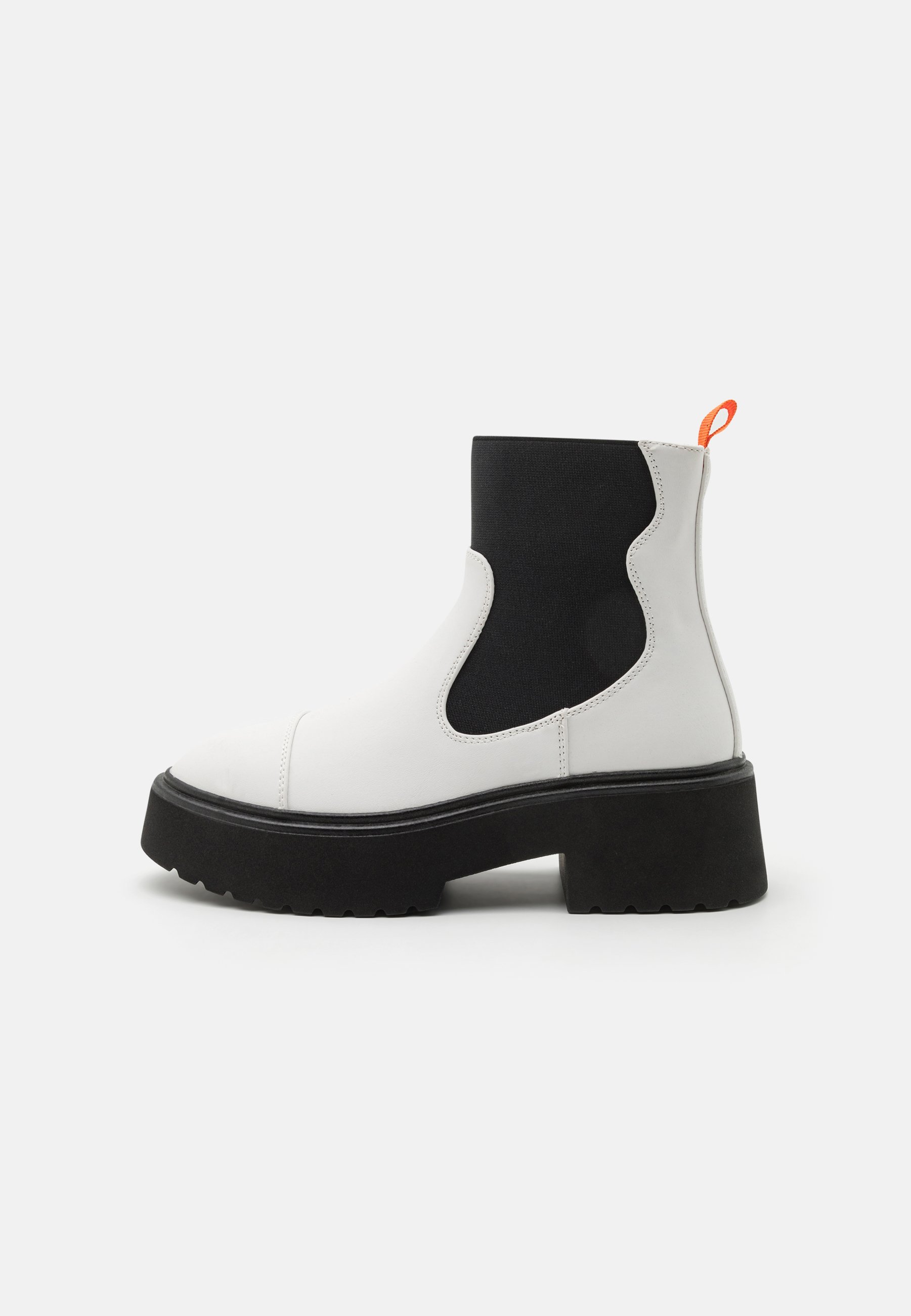 Platform ankle boots