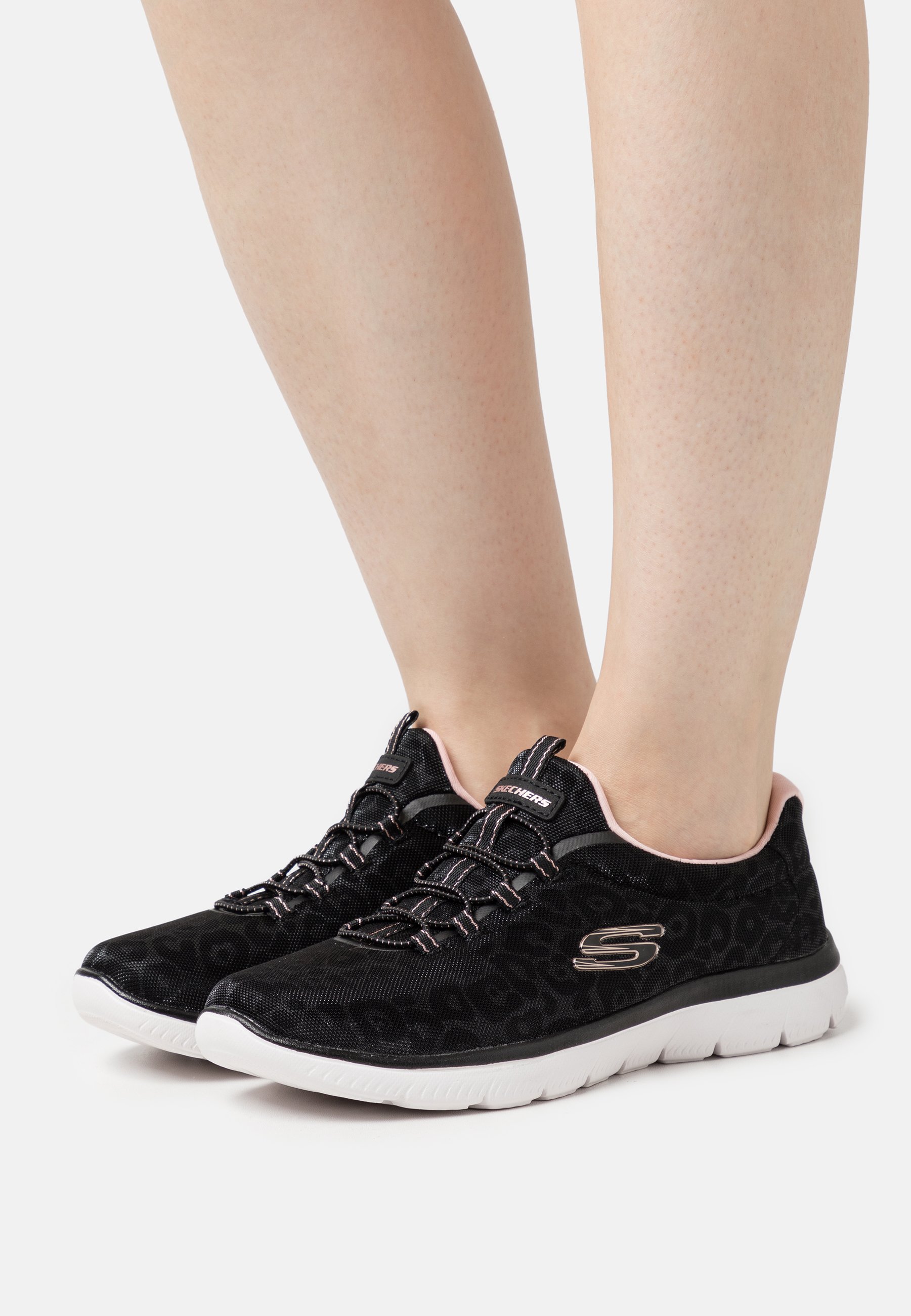 SUMMITS - Slip-ons