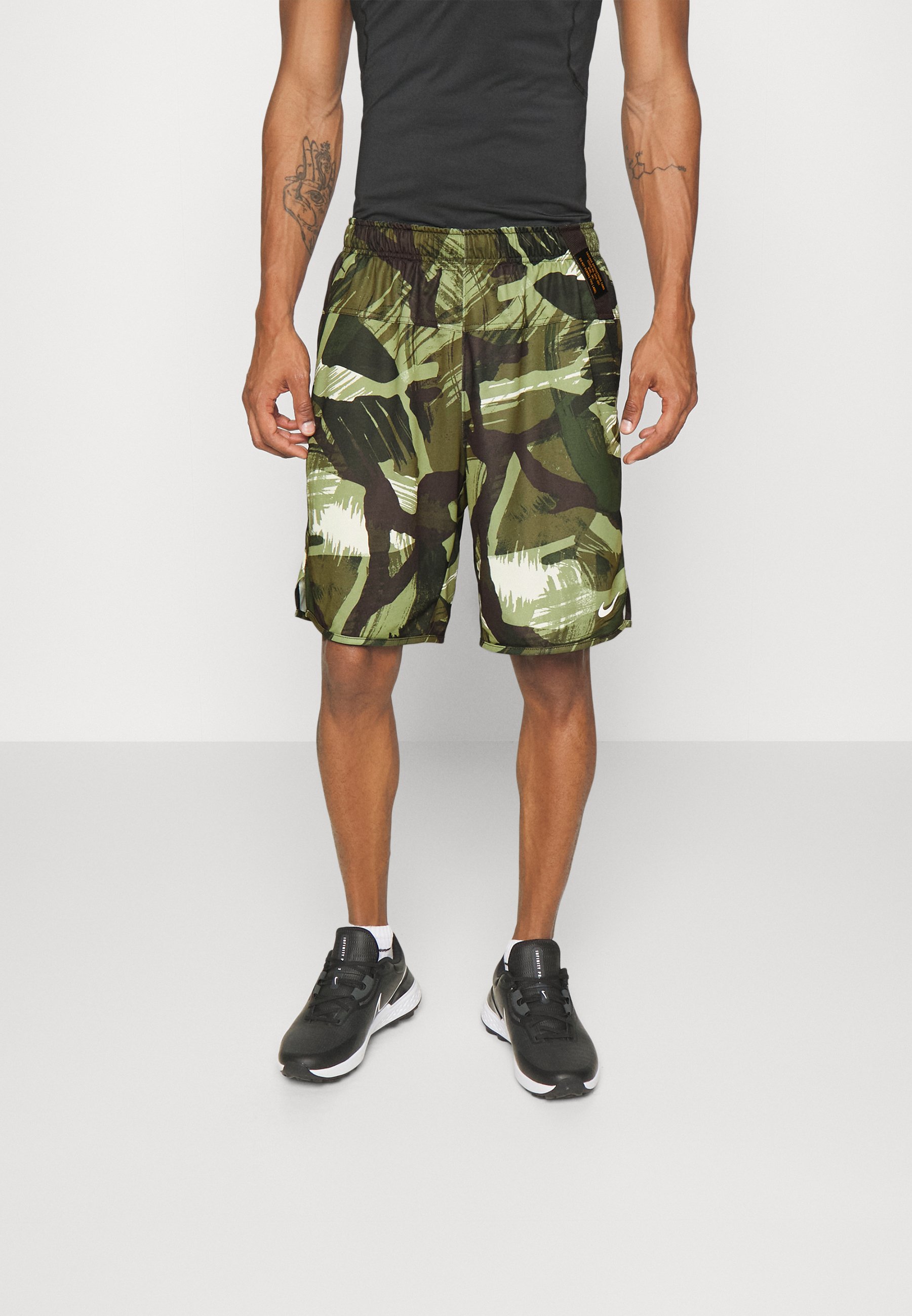 TOTALITY CAMO - Sports shorts