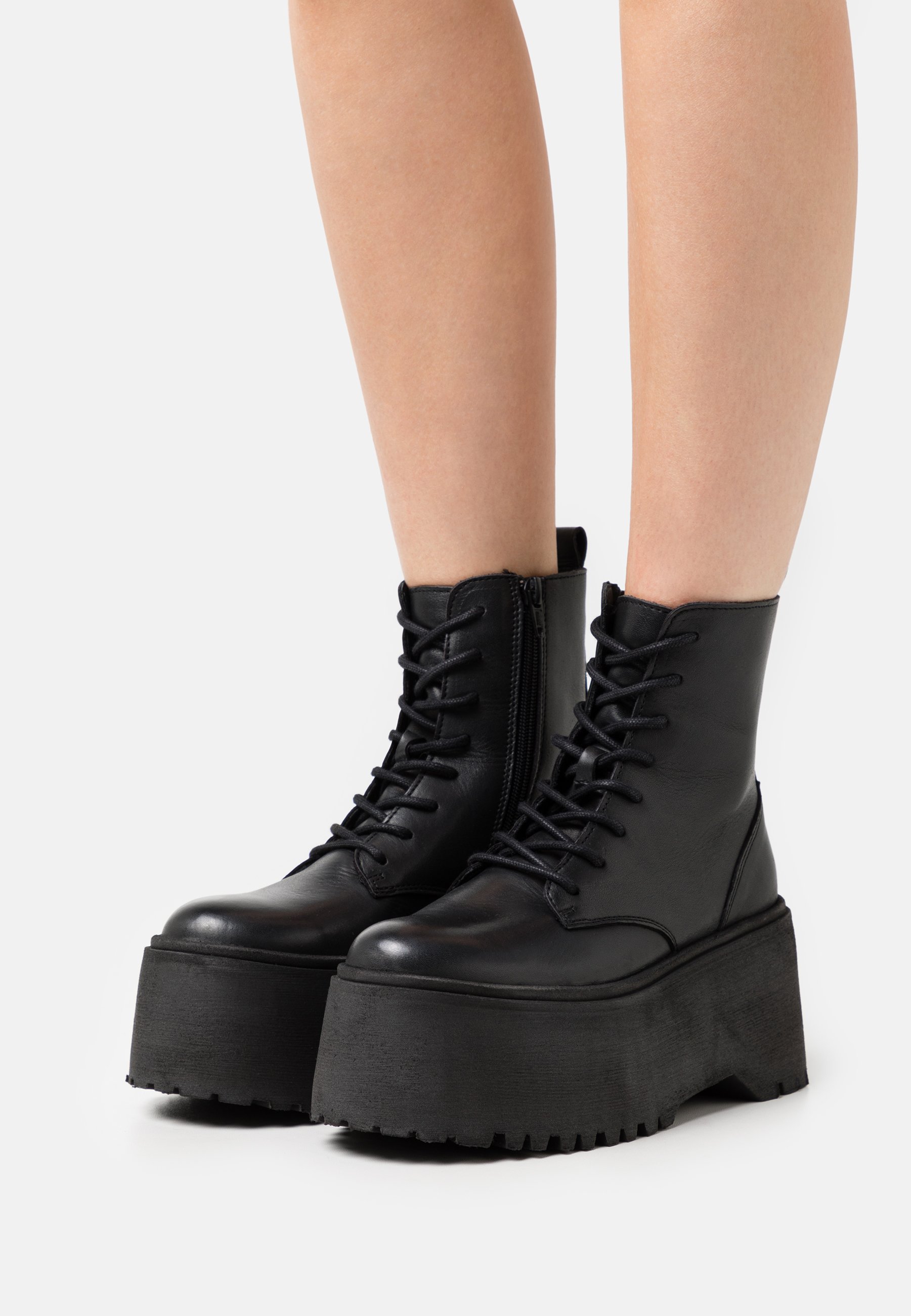 LEATHER - Platform ankle boots
