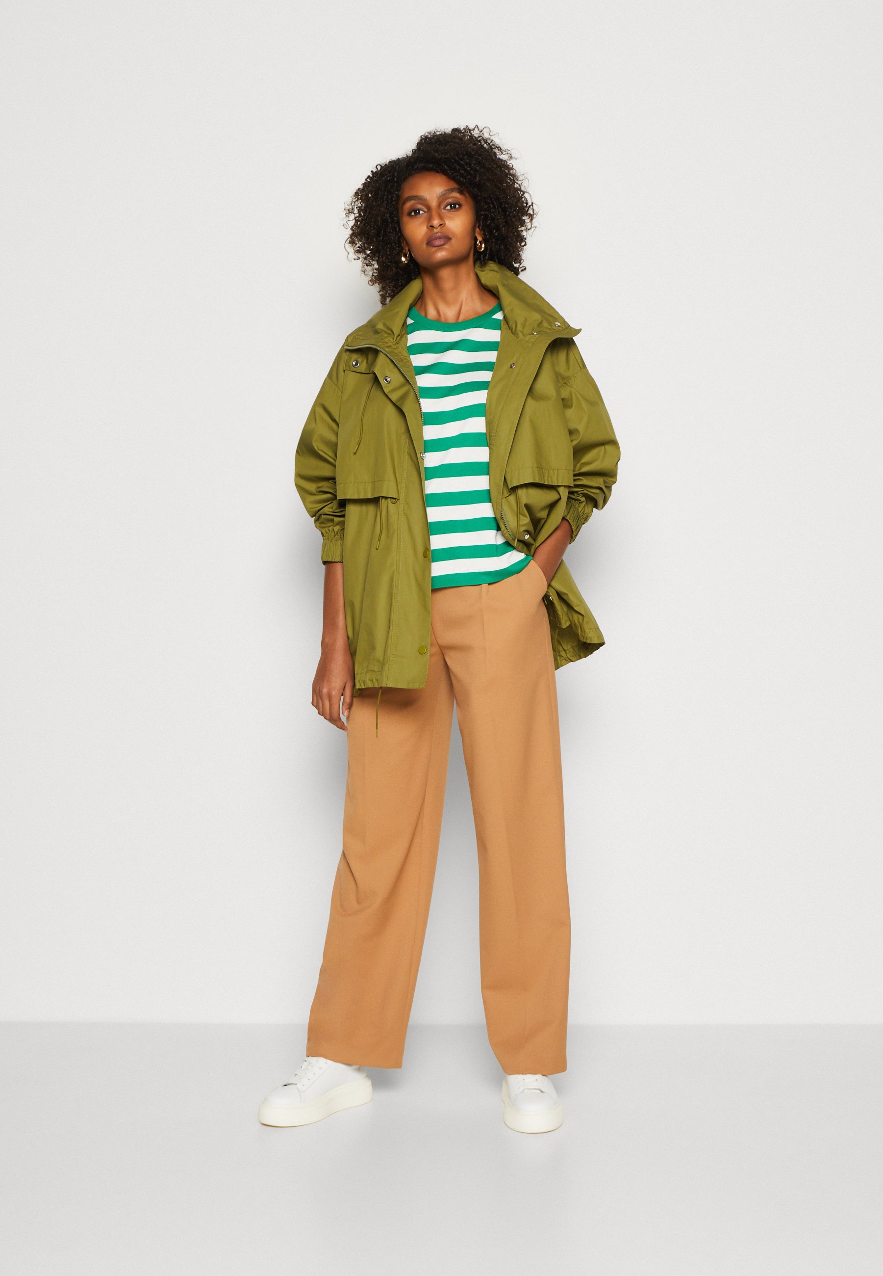 JACKET FLUENT DRAWSTRING WAIST AND HEM FIXED HOOD SIDE SEAM- Parka