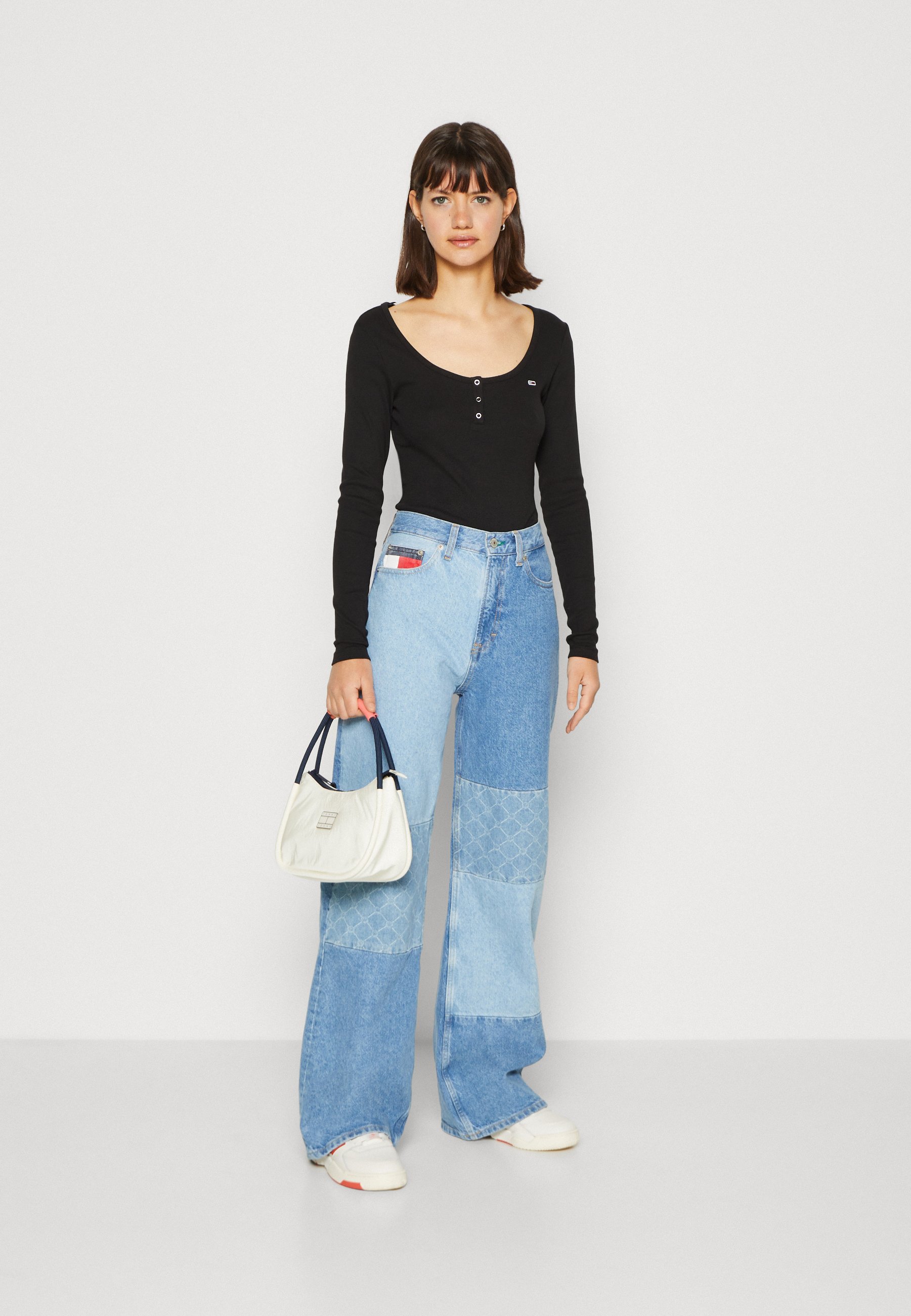 SLIM BUTTON C NECK - Long sleeved top