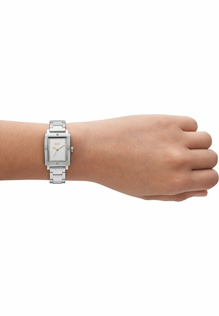 QUARZ - Watch