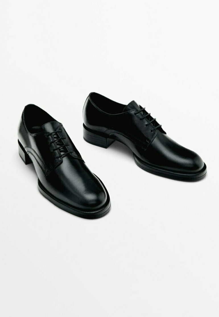 Lace-ups