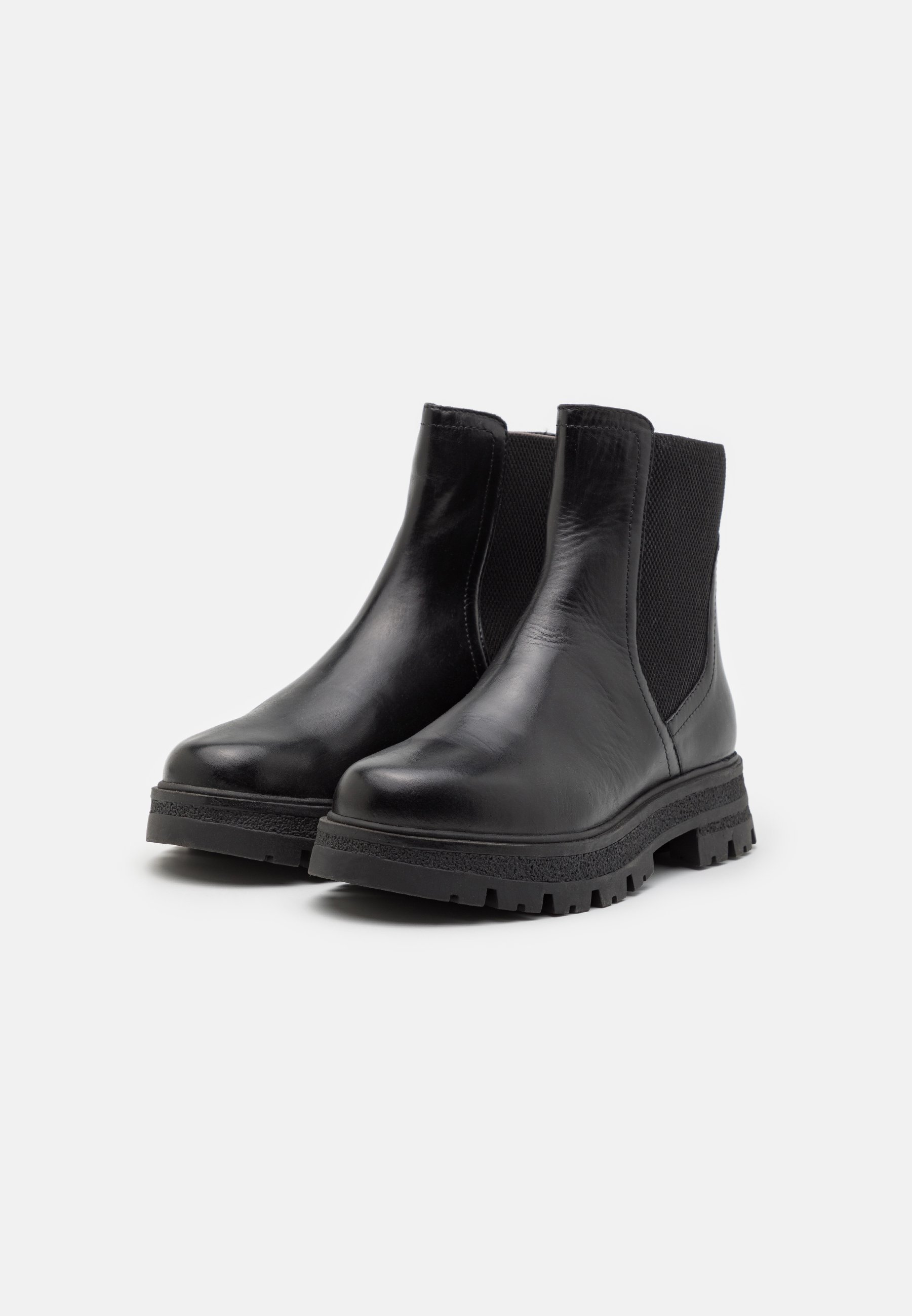 Platform ankle boots