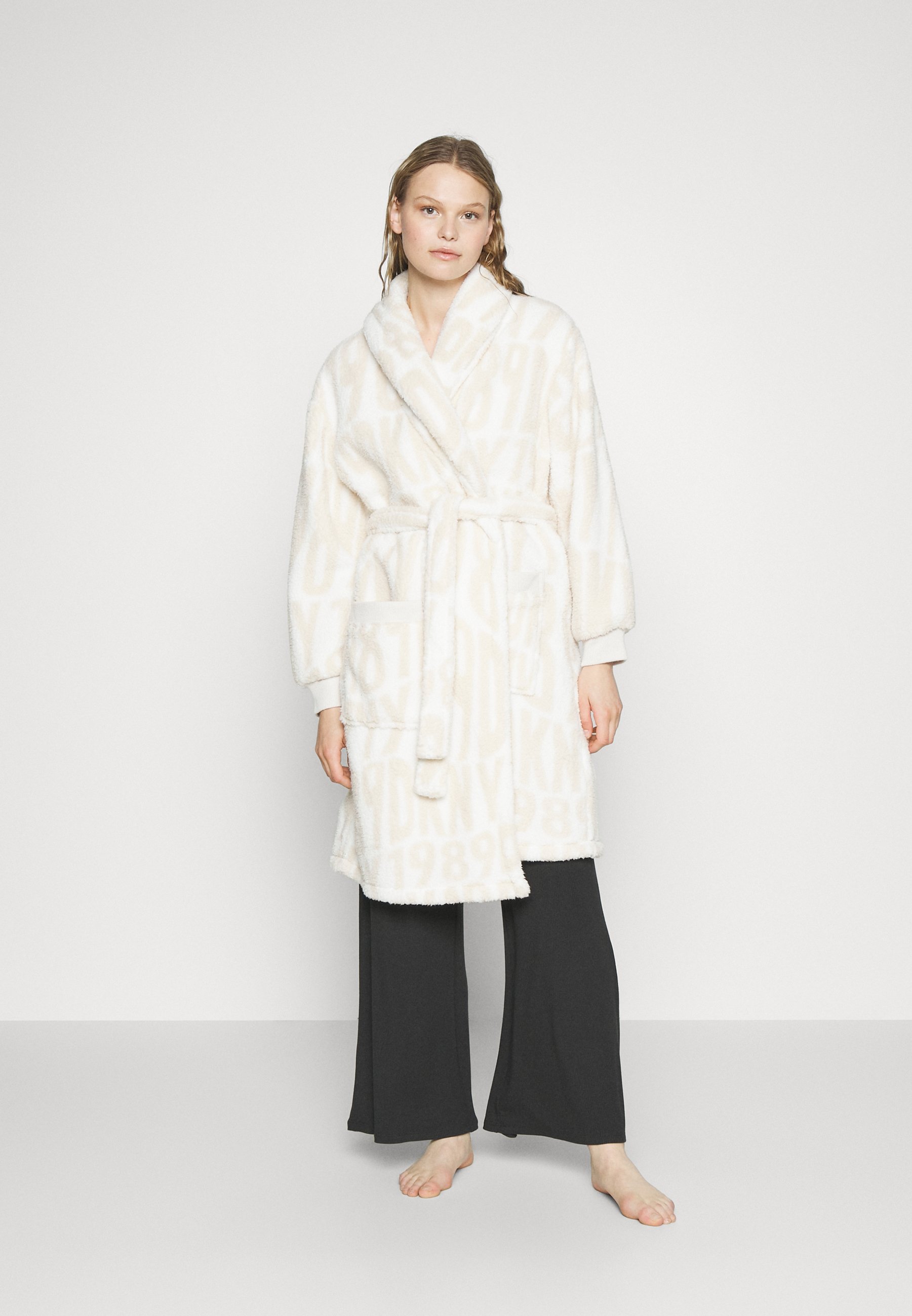 FEELING IT - Dressing gown