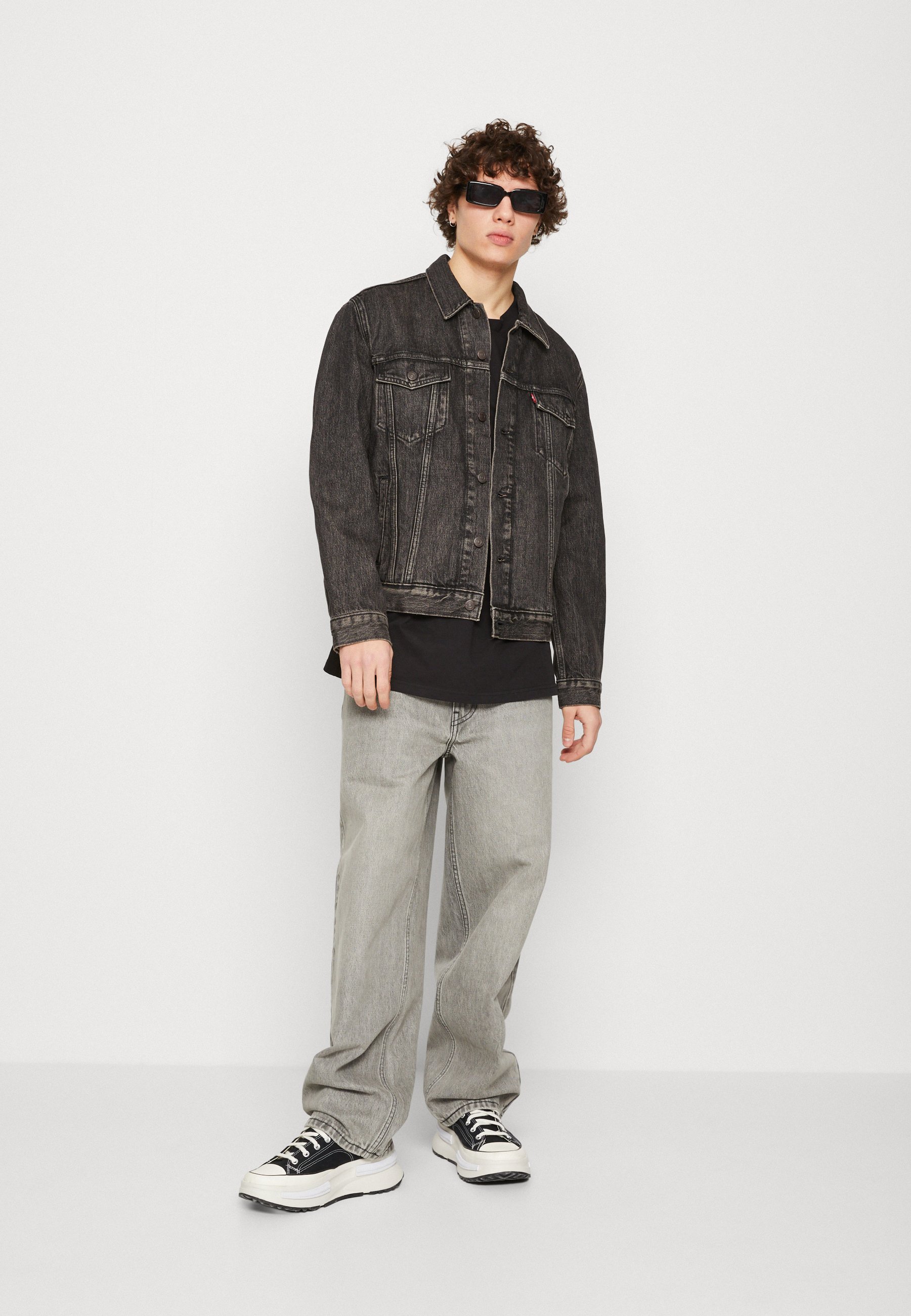 THE TRUCKER JACKET - Denim jacket
