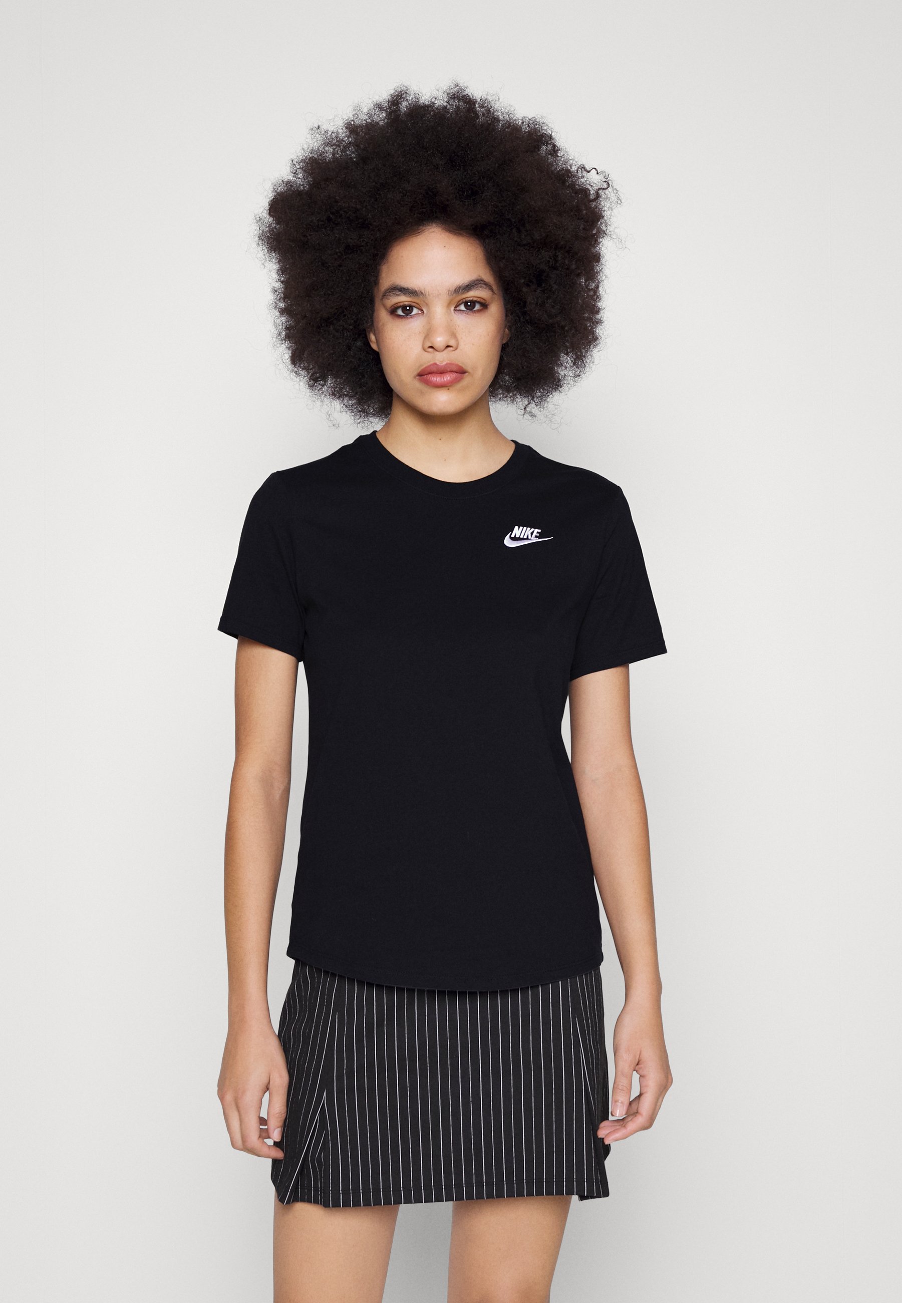 TEE CLUB - Basic T-shirt