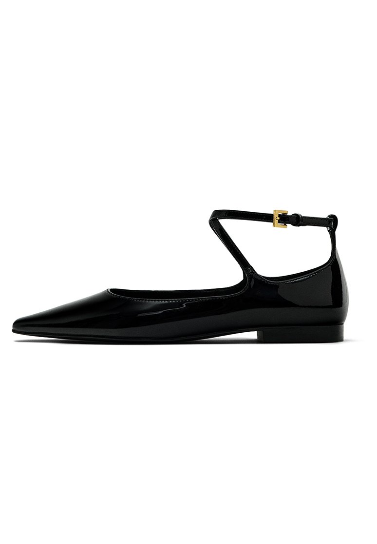 BALLET WITH BUCKLED STRAP - Ballet pumps