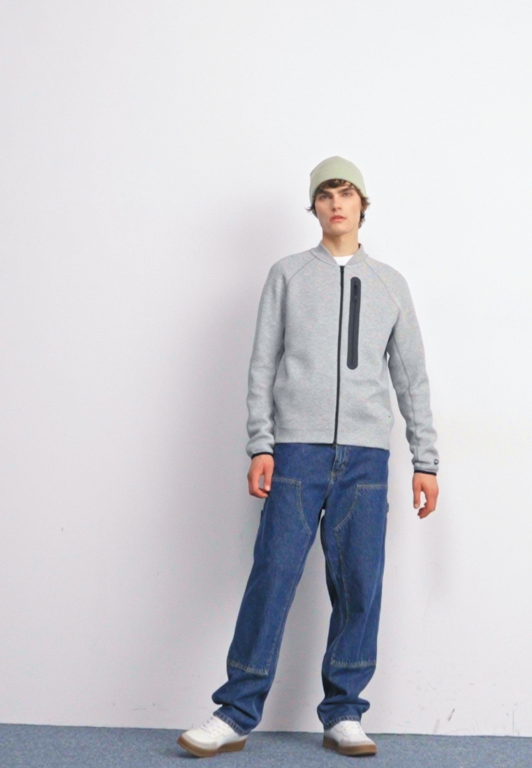 Zip-up sweatshirt