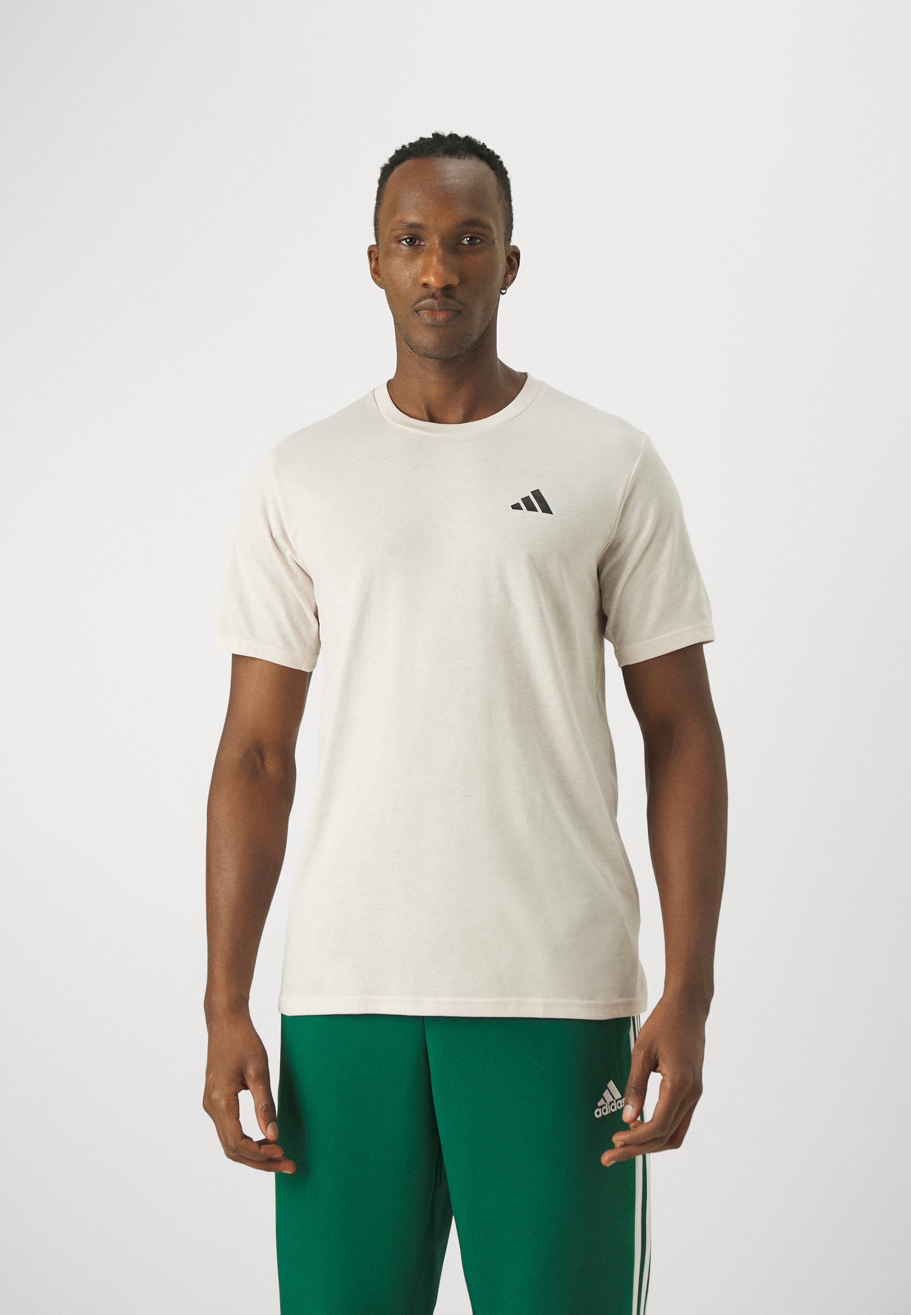 TRAIN ESSENTIALS FEELREADY TRAINING - Sports T-shirt