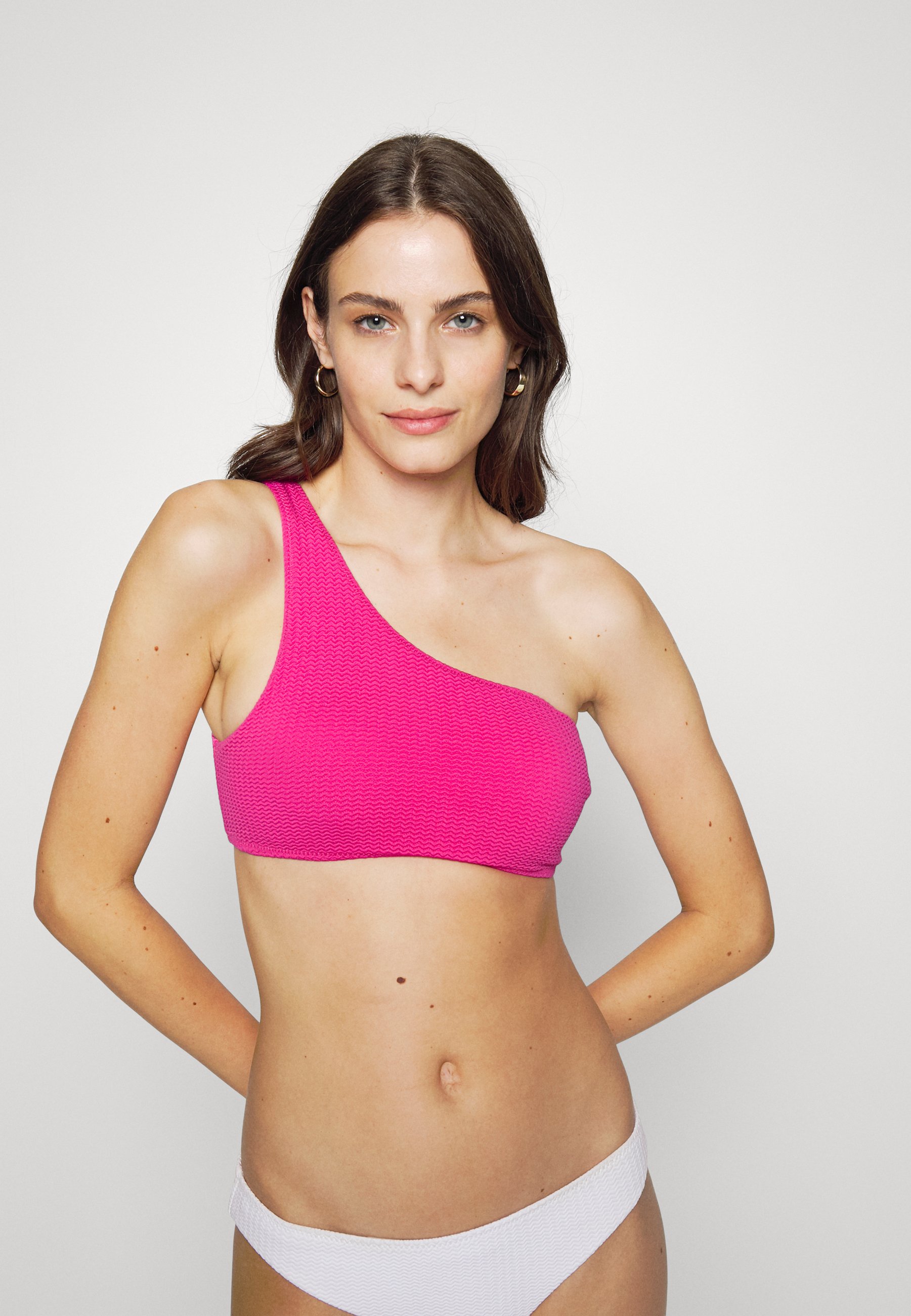 SEA DIVE ONE SHOULDER TOP - Bikini top