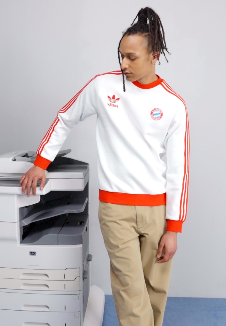 FC BAYERN MÜNCHEN - Sweatshirt