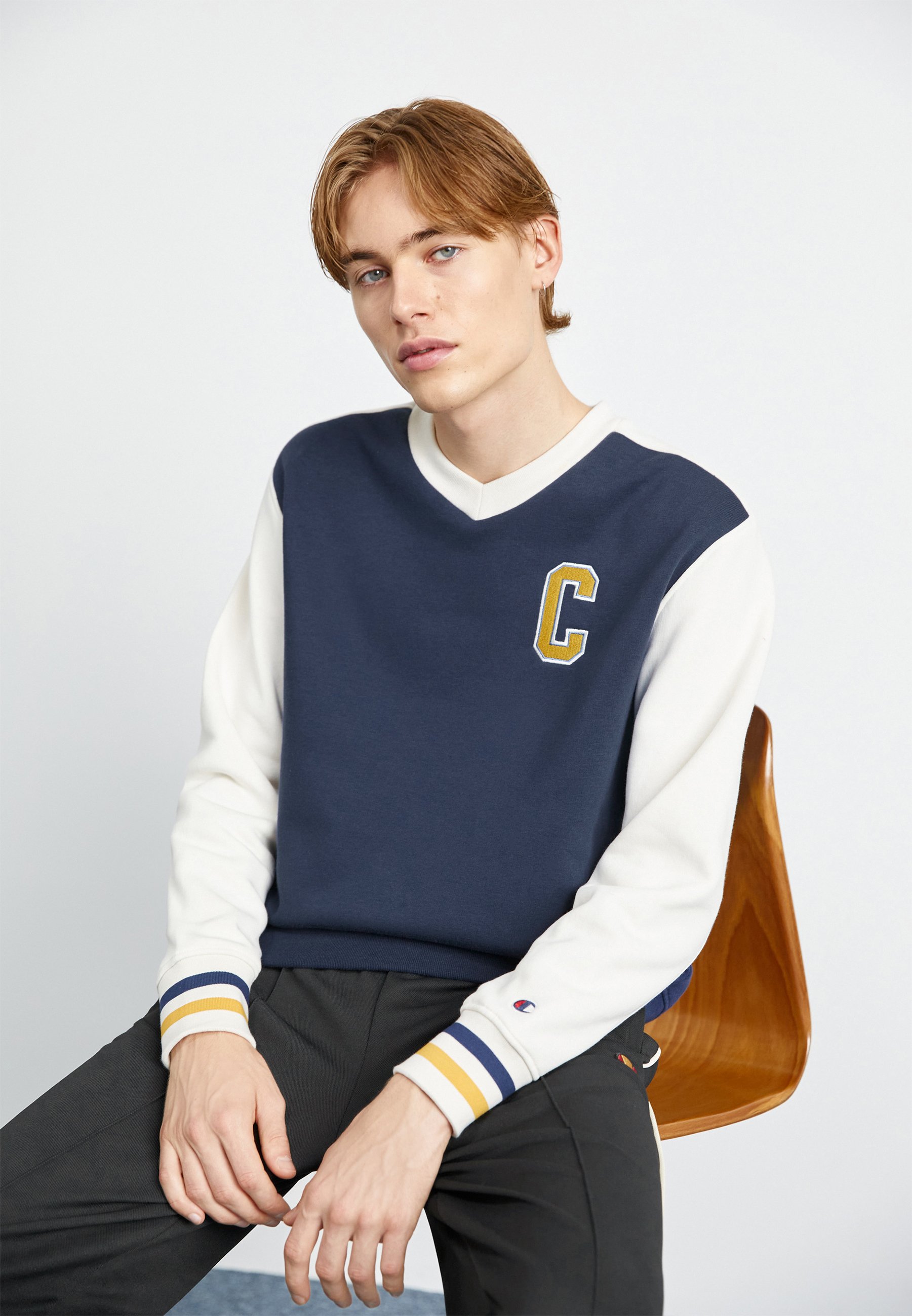 BOOKSTORE V NECK - Sweatshirt