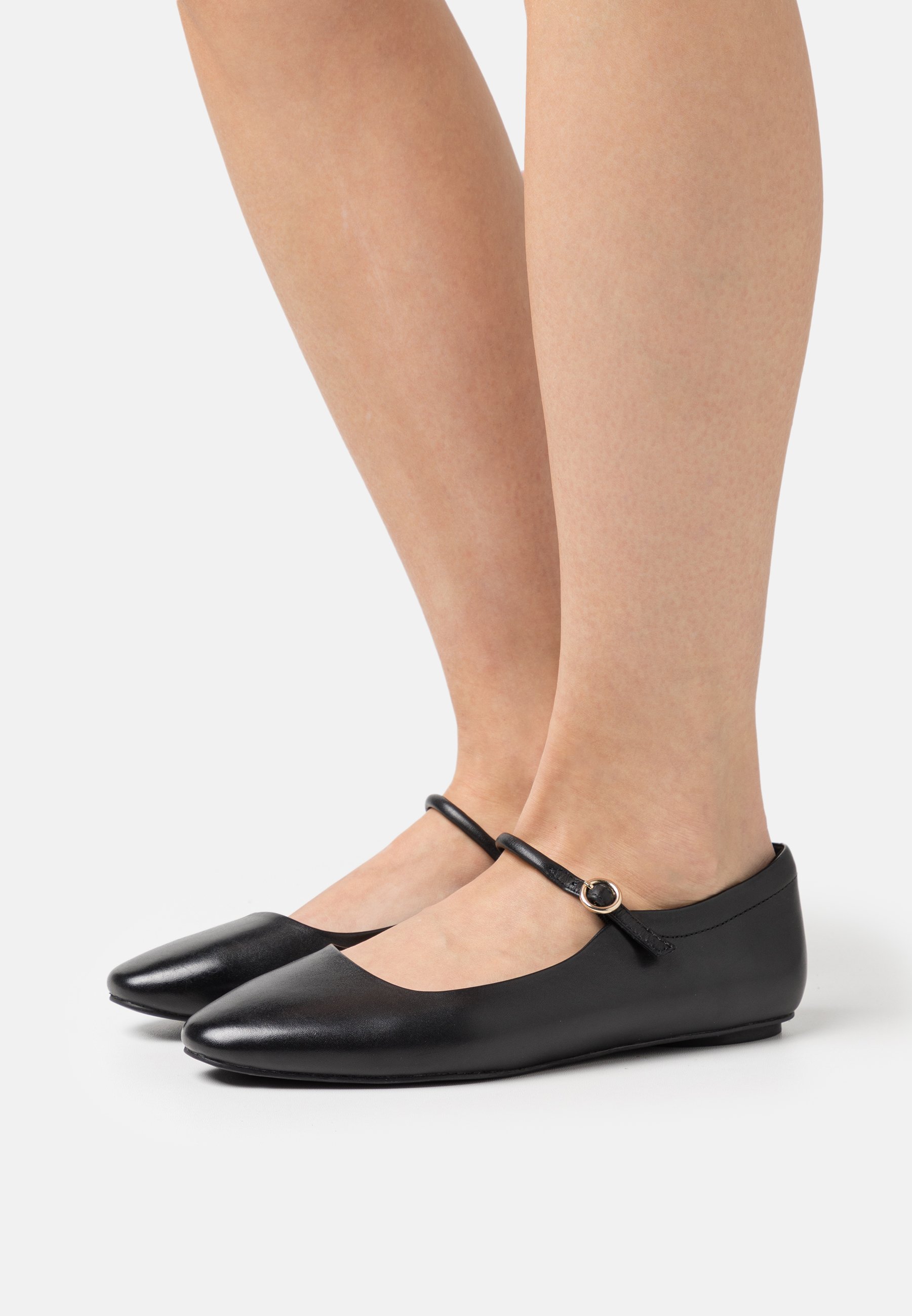 Ballet pumps