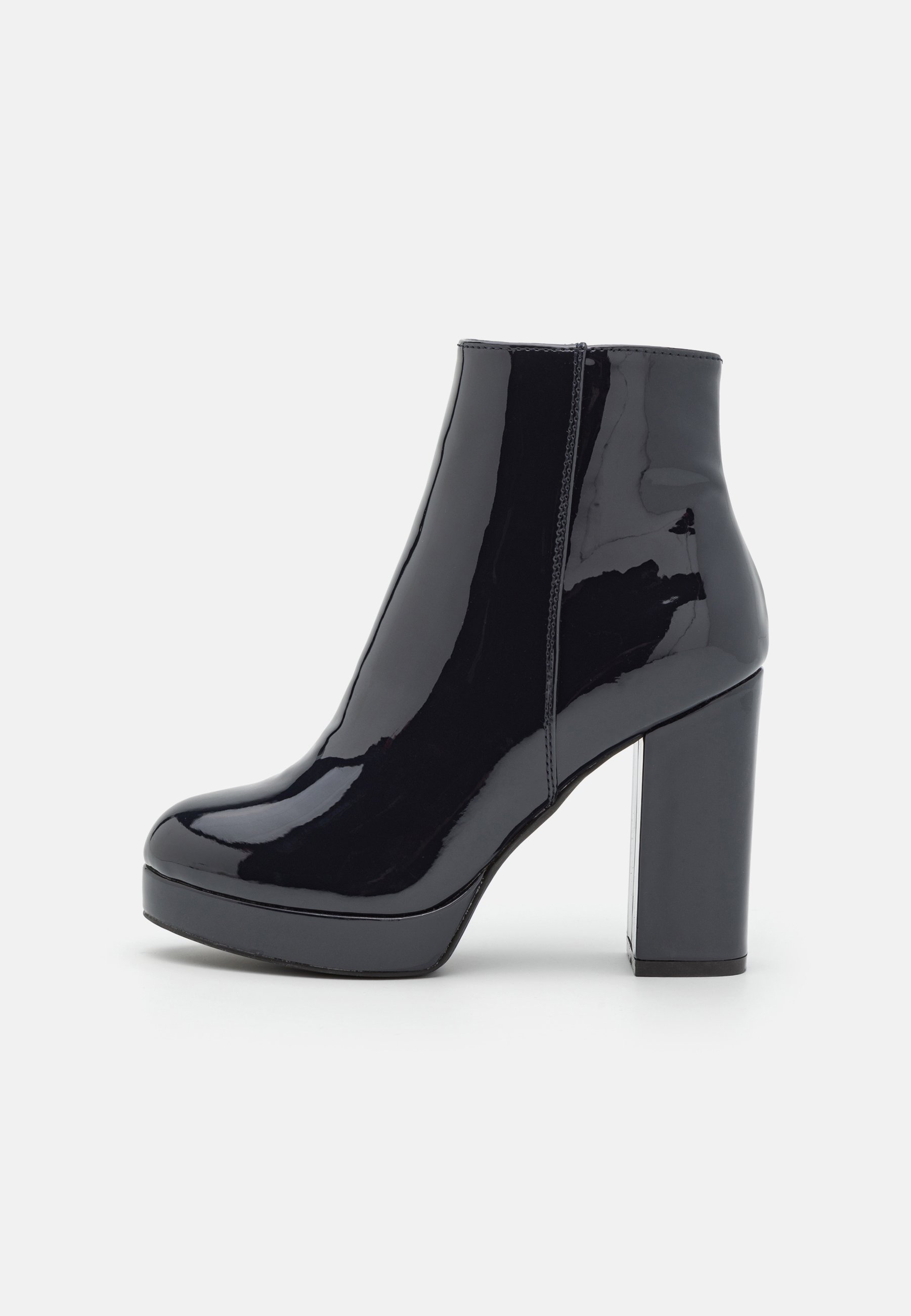 Platform ankle boots