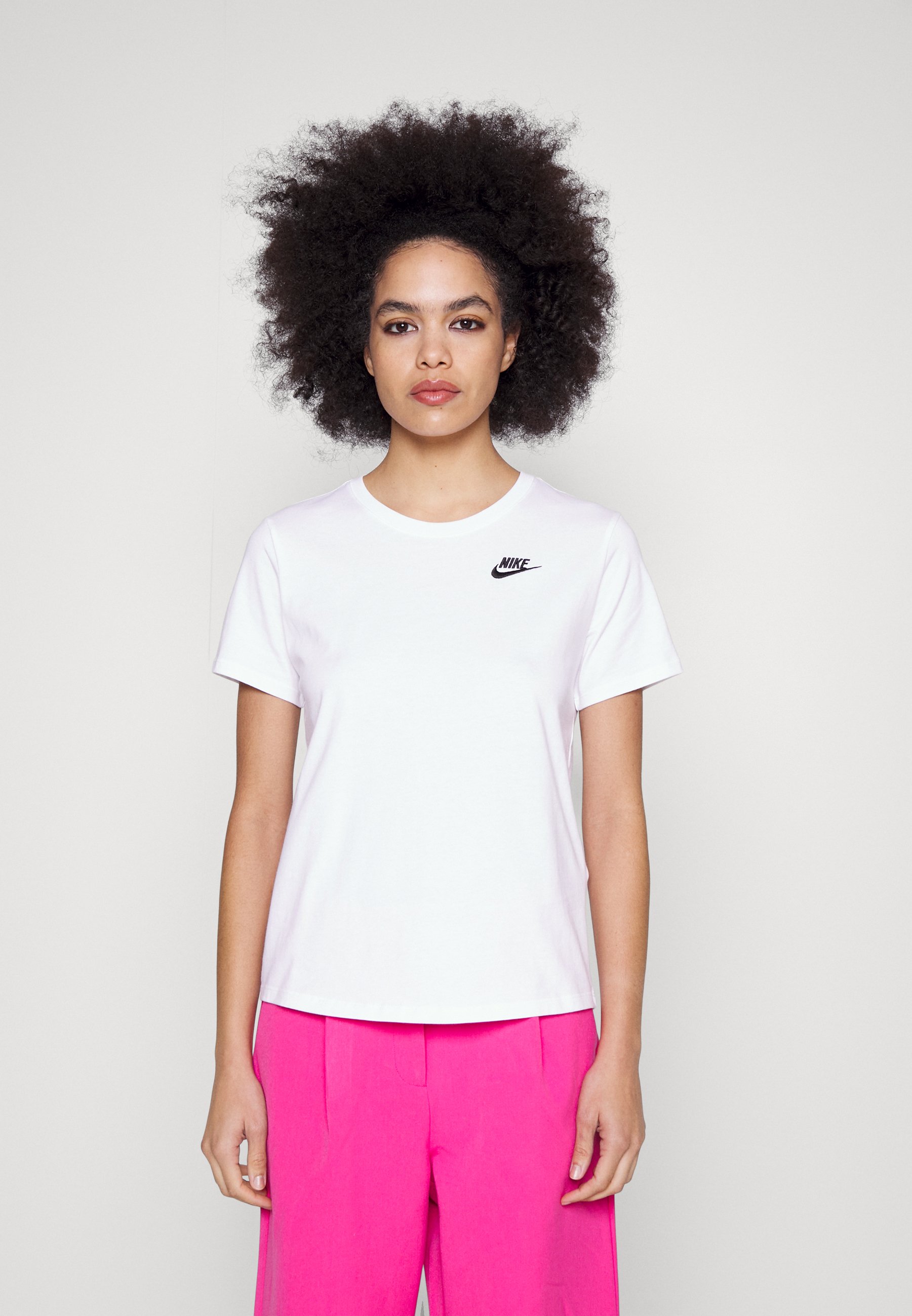 TEE CLUB - Basic T-shirt