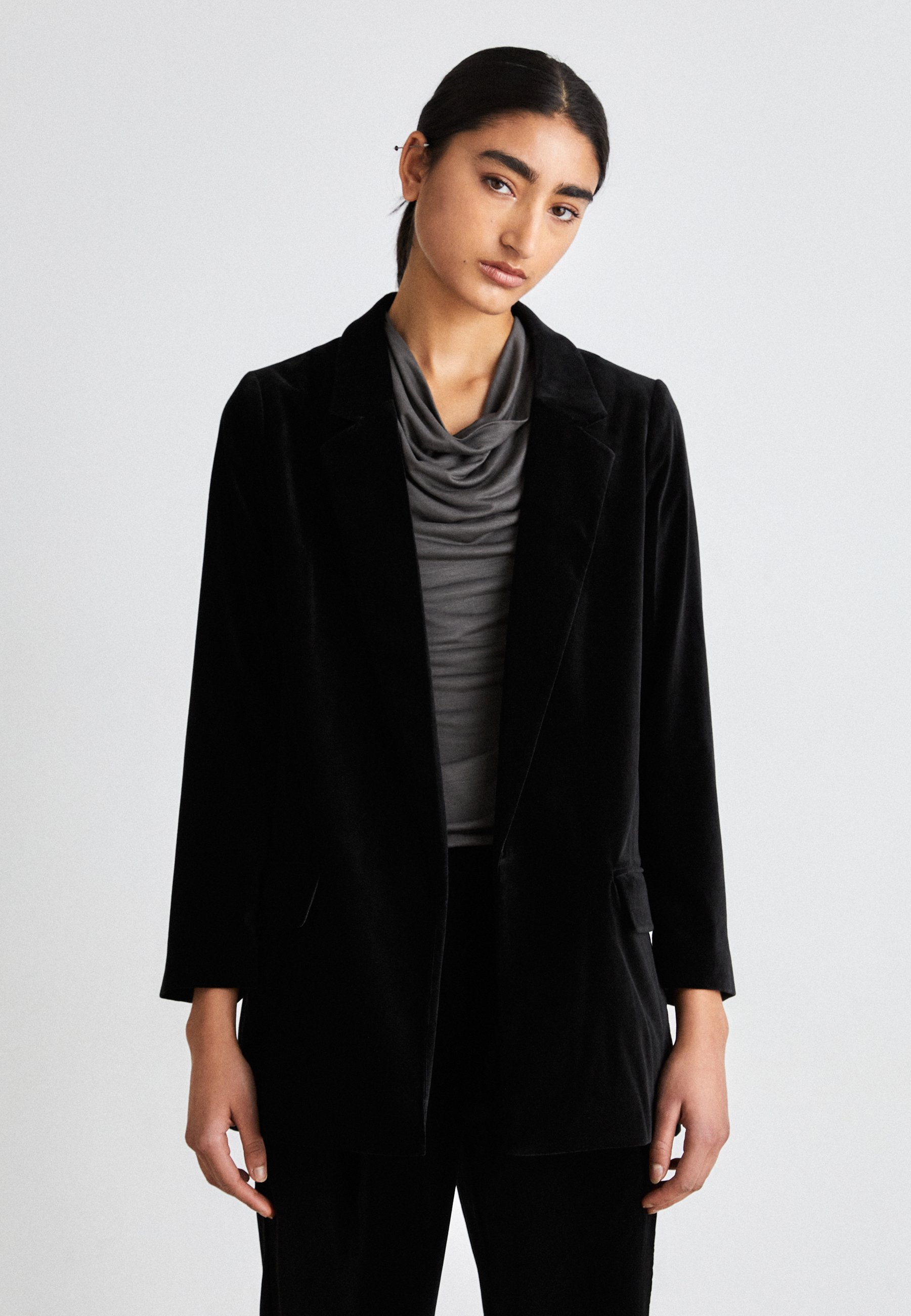 ALEIDA - Short coat