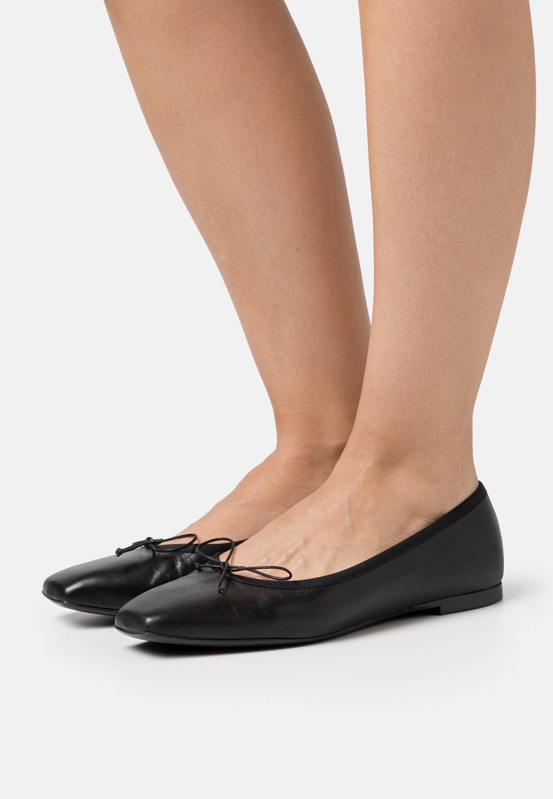 Ballet pumps