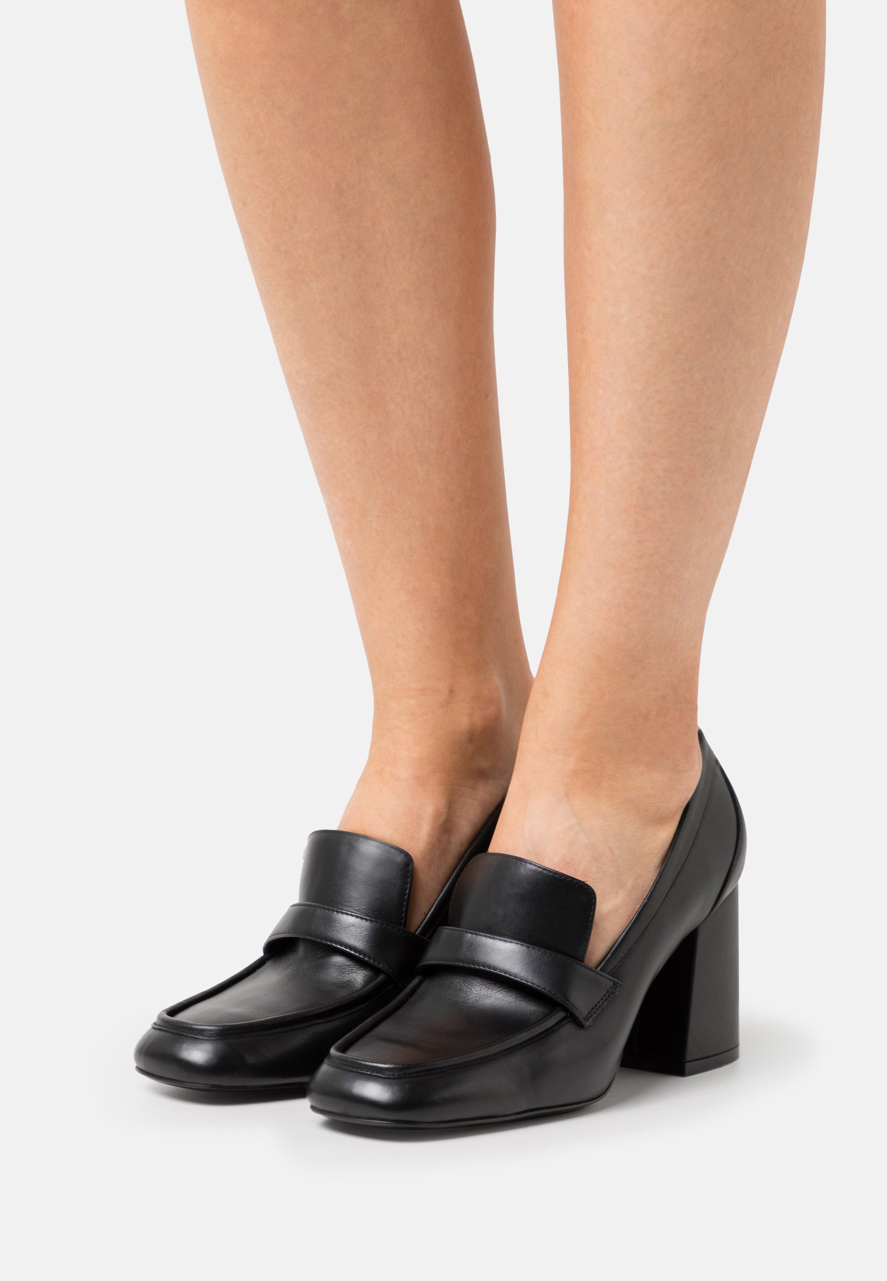 SLEEK LOAFER - Classic heels