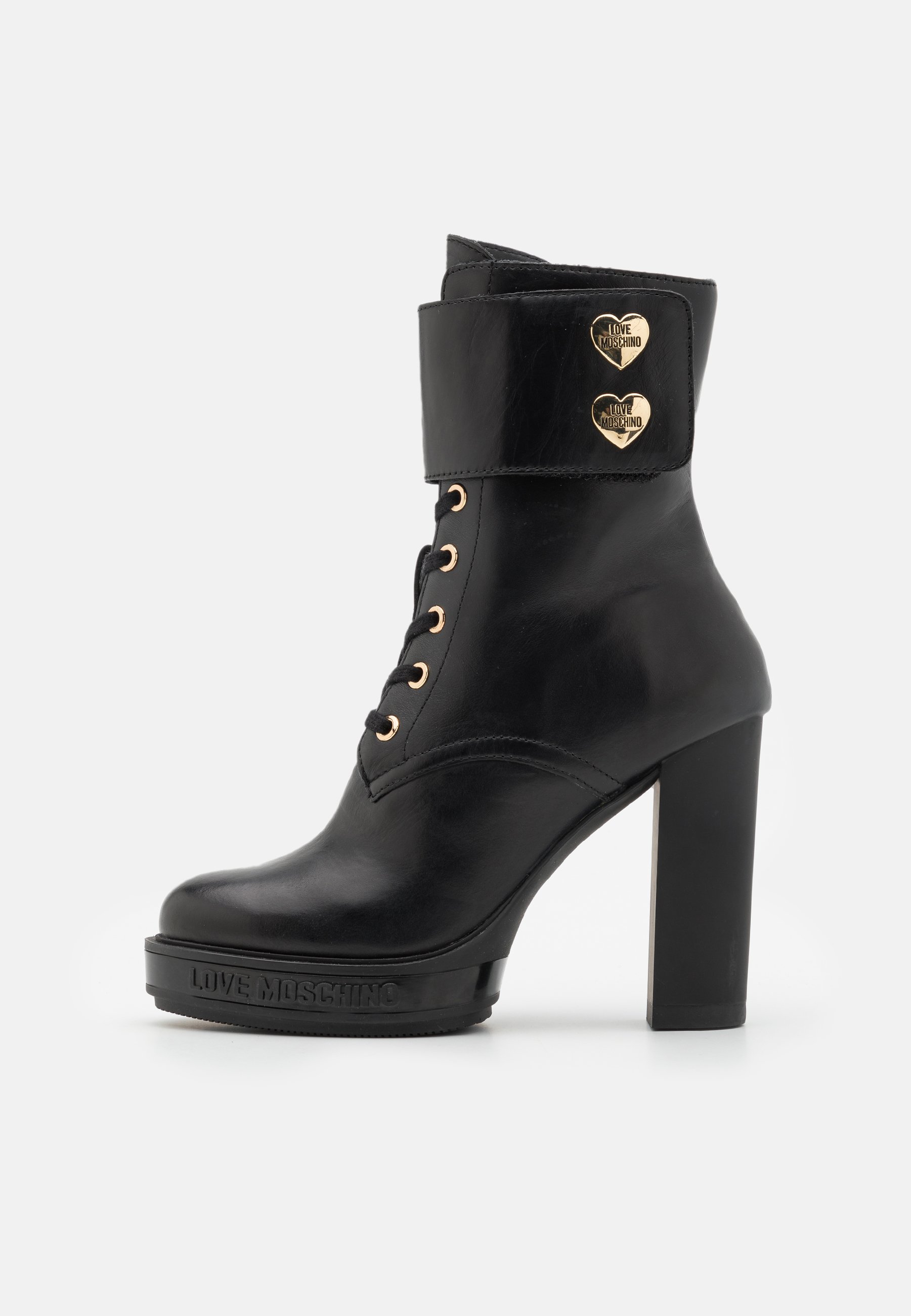 Lace-up ankle boots