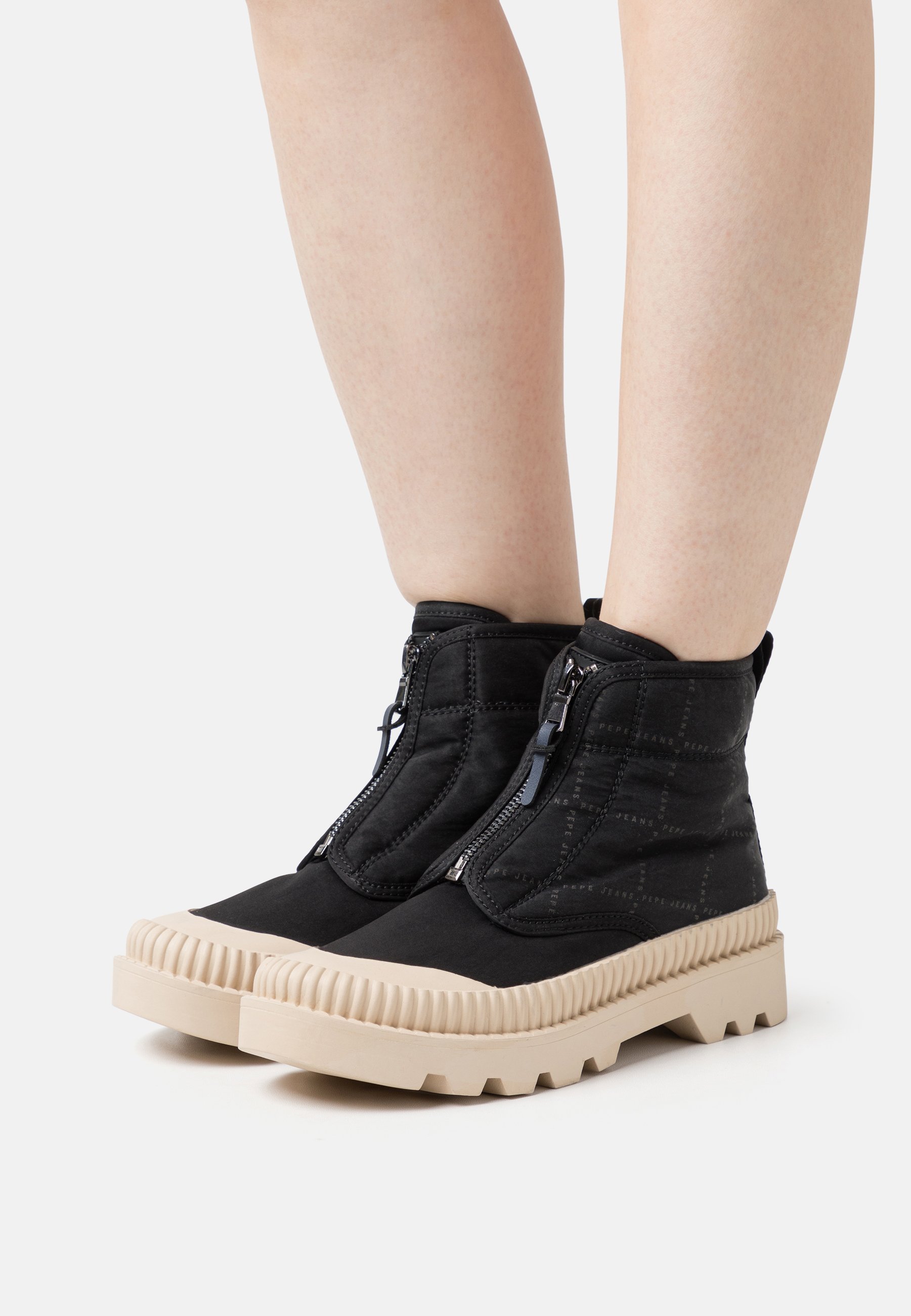 ASCOT NYNA - Classic ankle boots