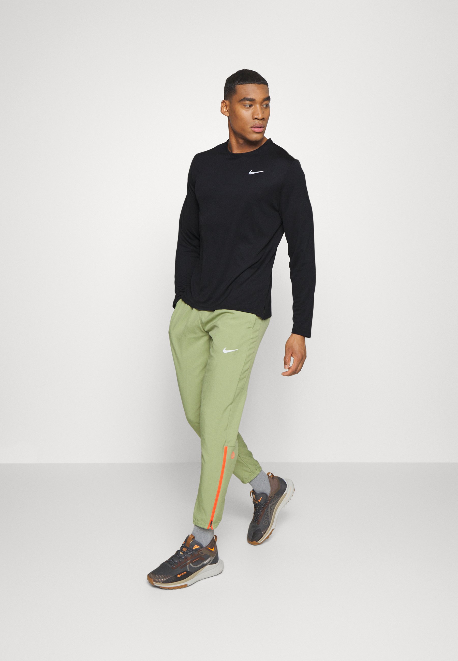 MILER TOP - Sports T-shirt