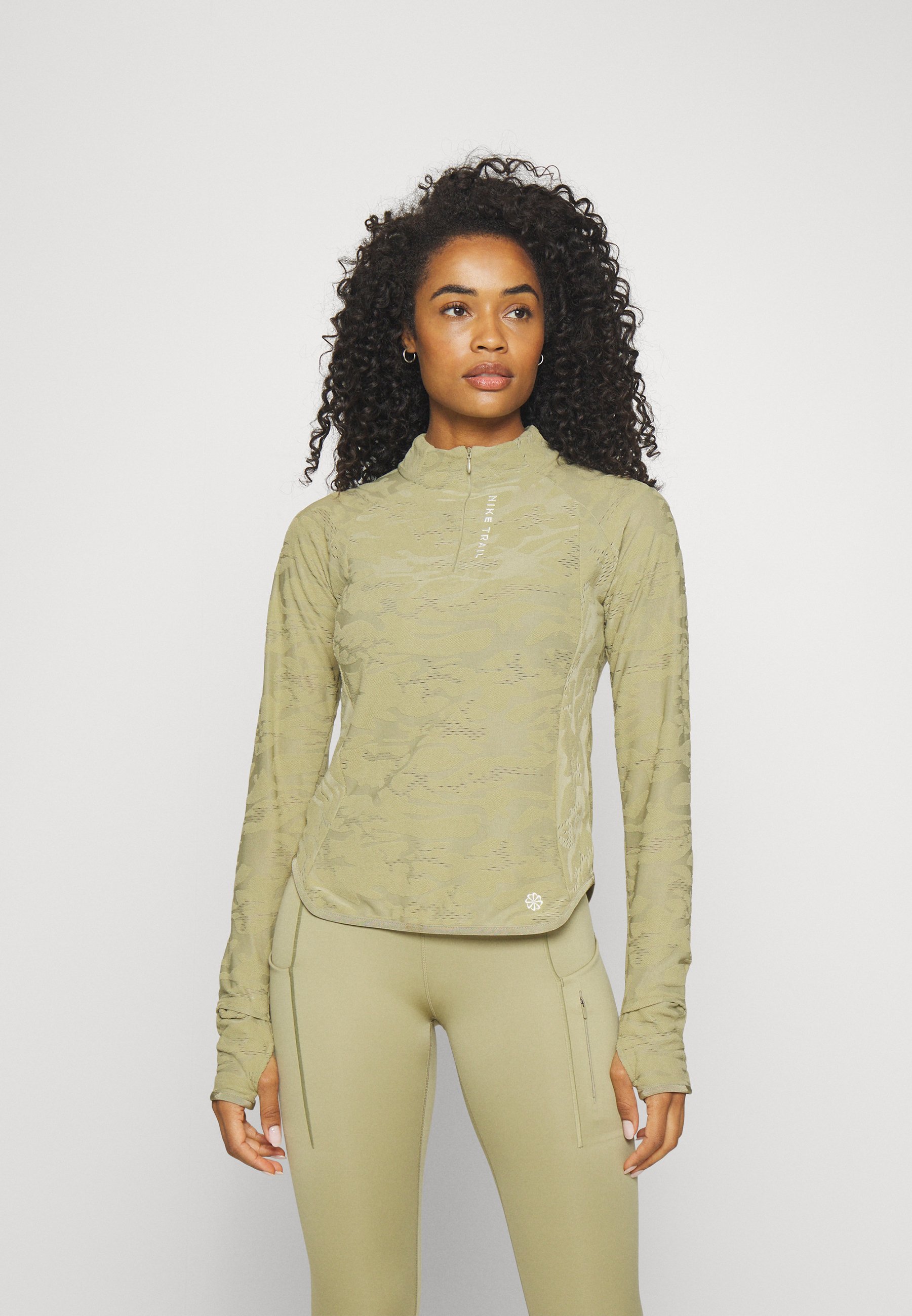 Long sleeved top