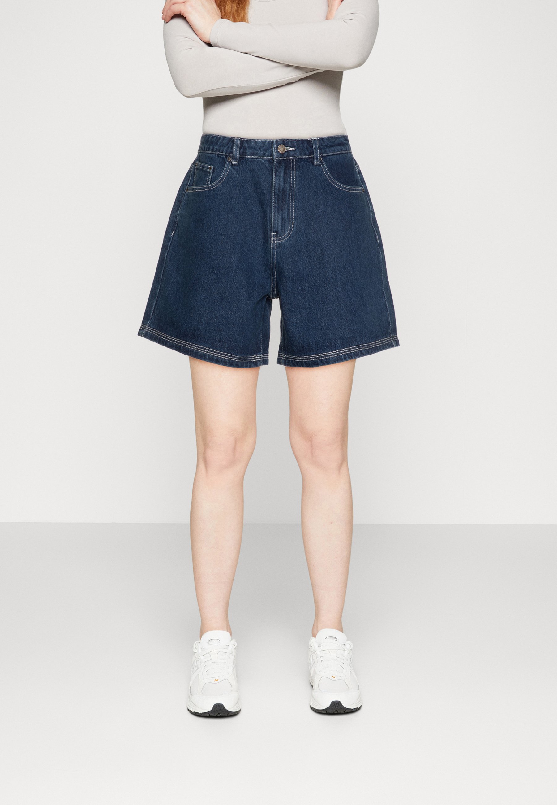 GO KIT BOYFRIEND - Denim shorts