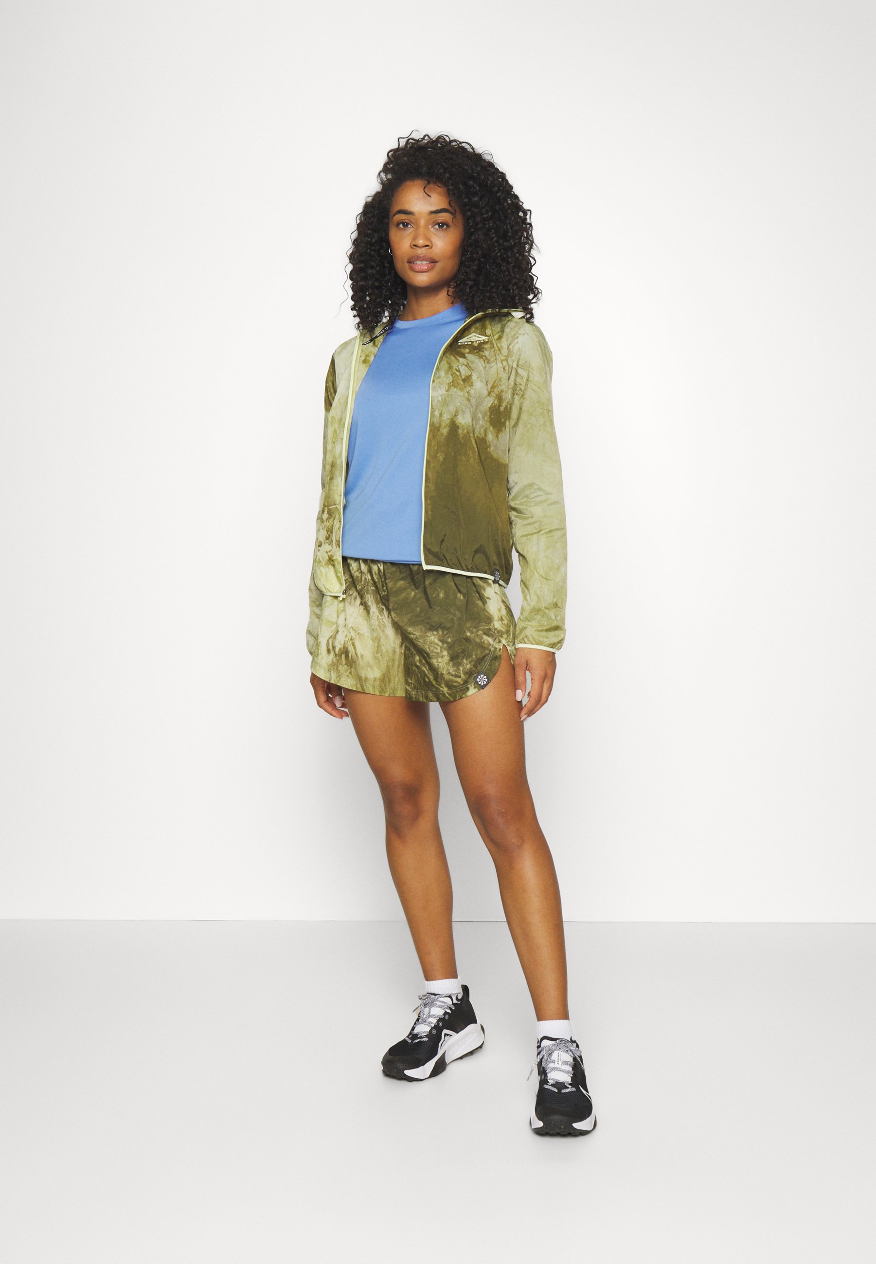 W NK DF TRAIL SHORT - Sports shorts