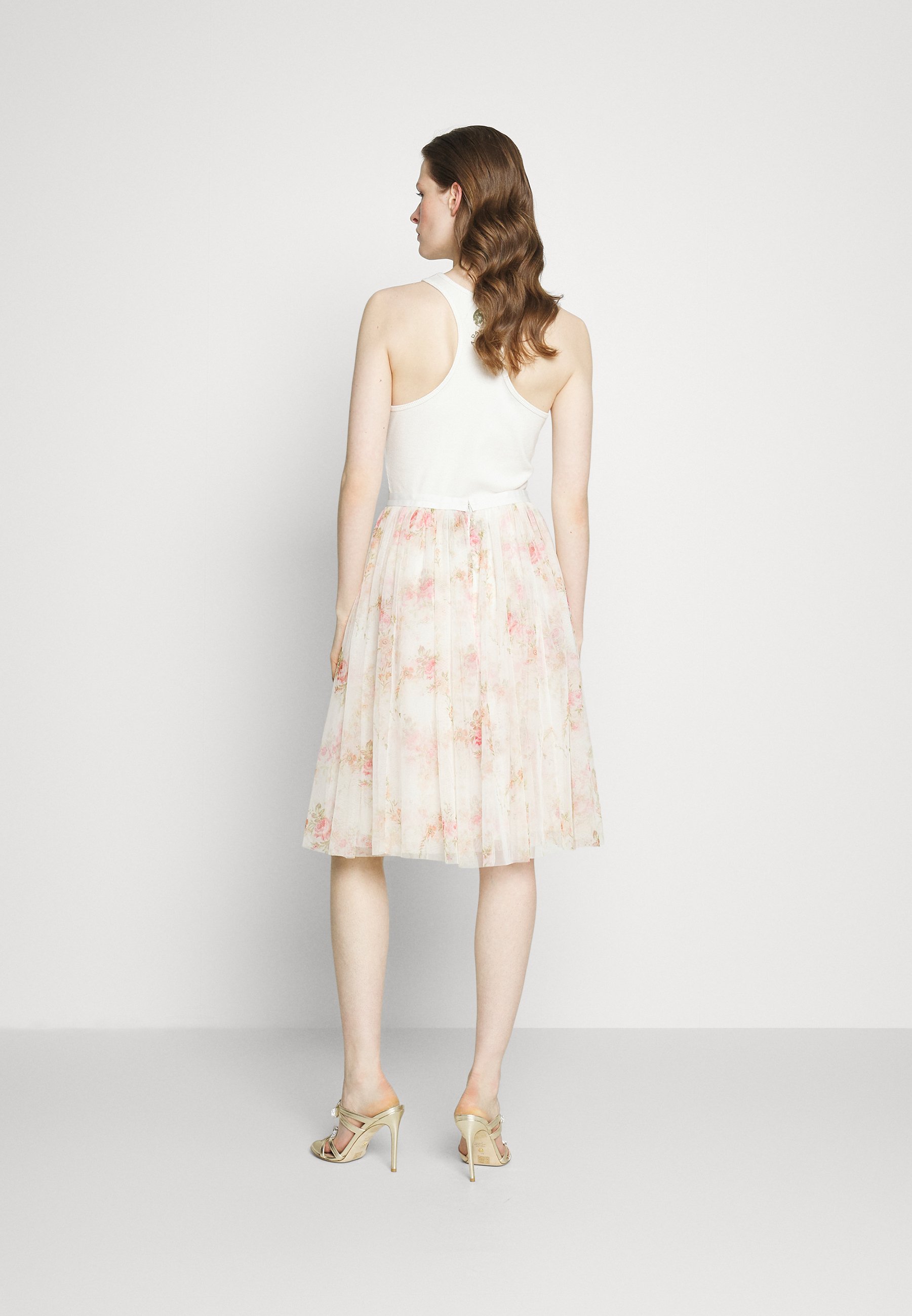 TRAILING BLOOMS MIDI SKIRT - A-line skirt